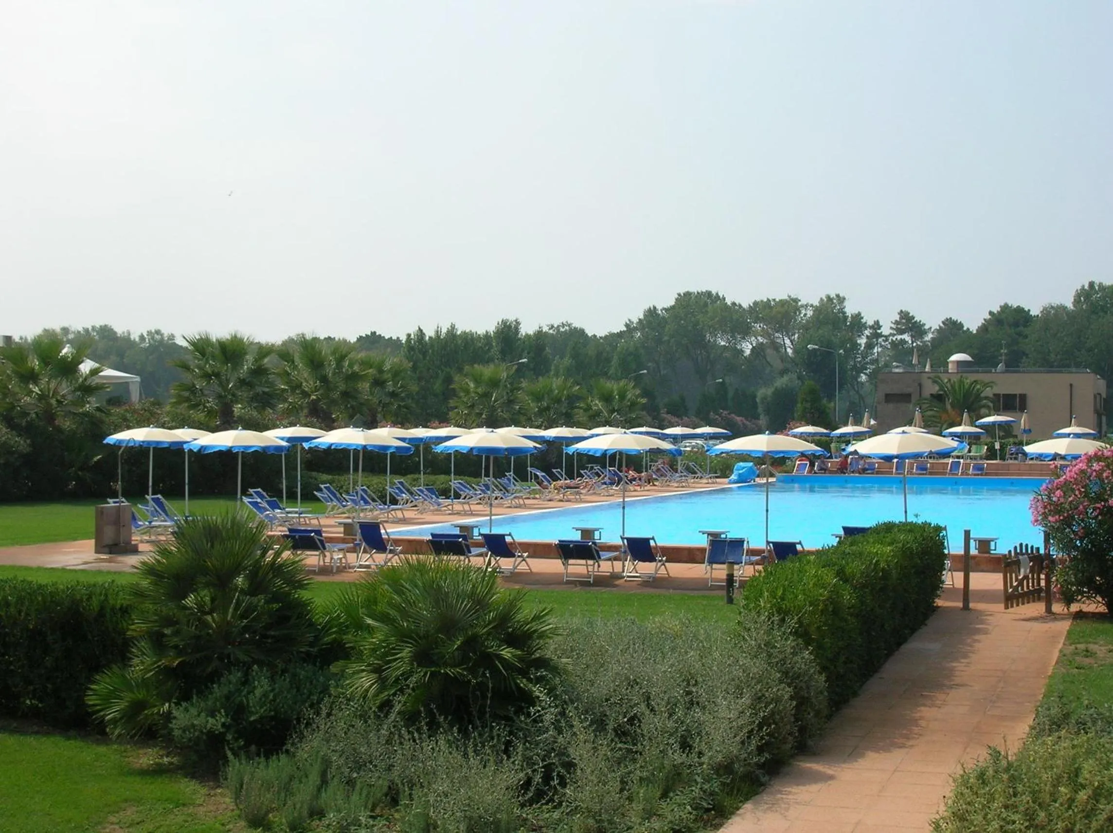 Facade/entrance in Cosmopolitan Golf & Beach Resort