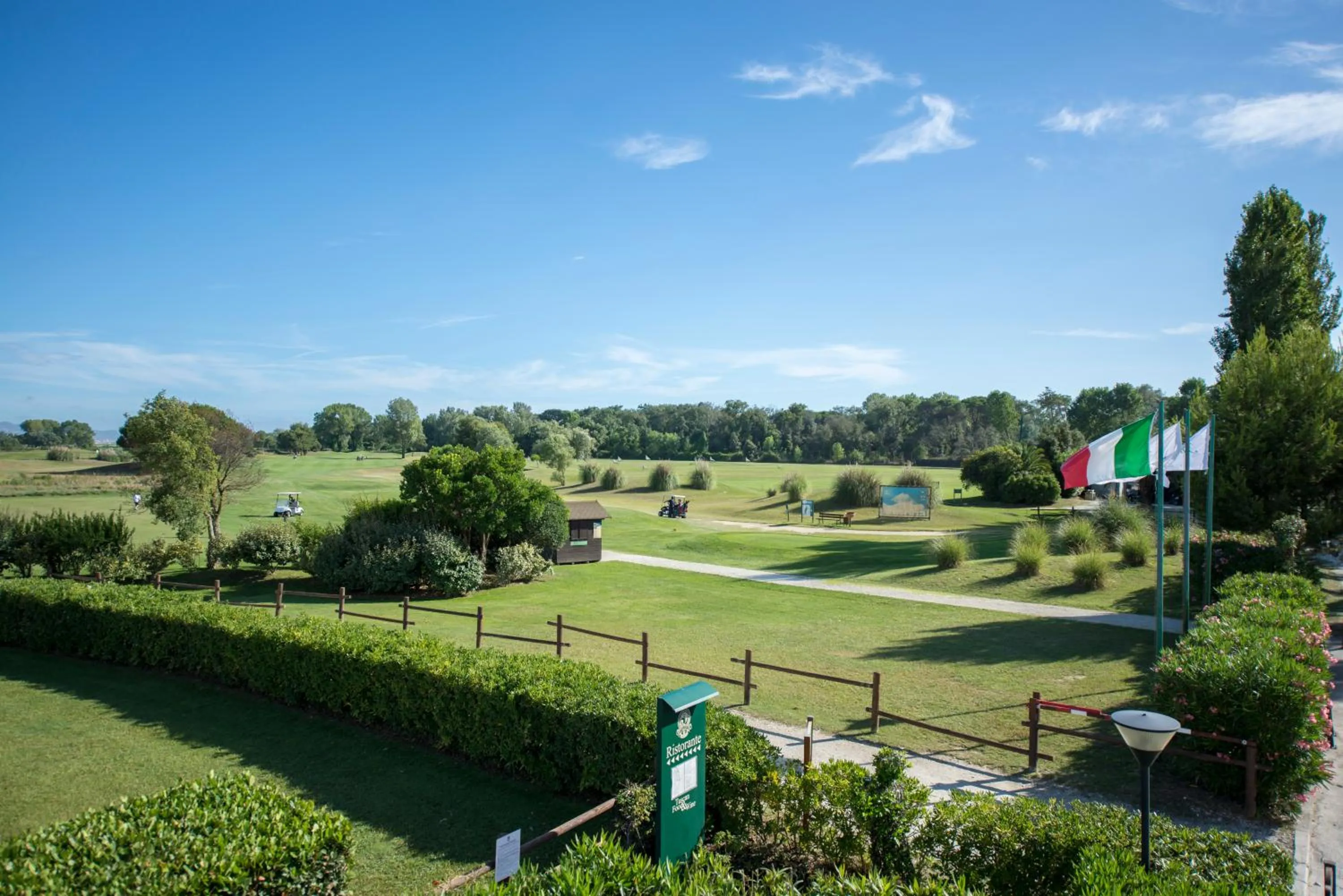 Golfcourse in Cosmopolitan Golf & Beach Resort