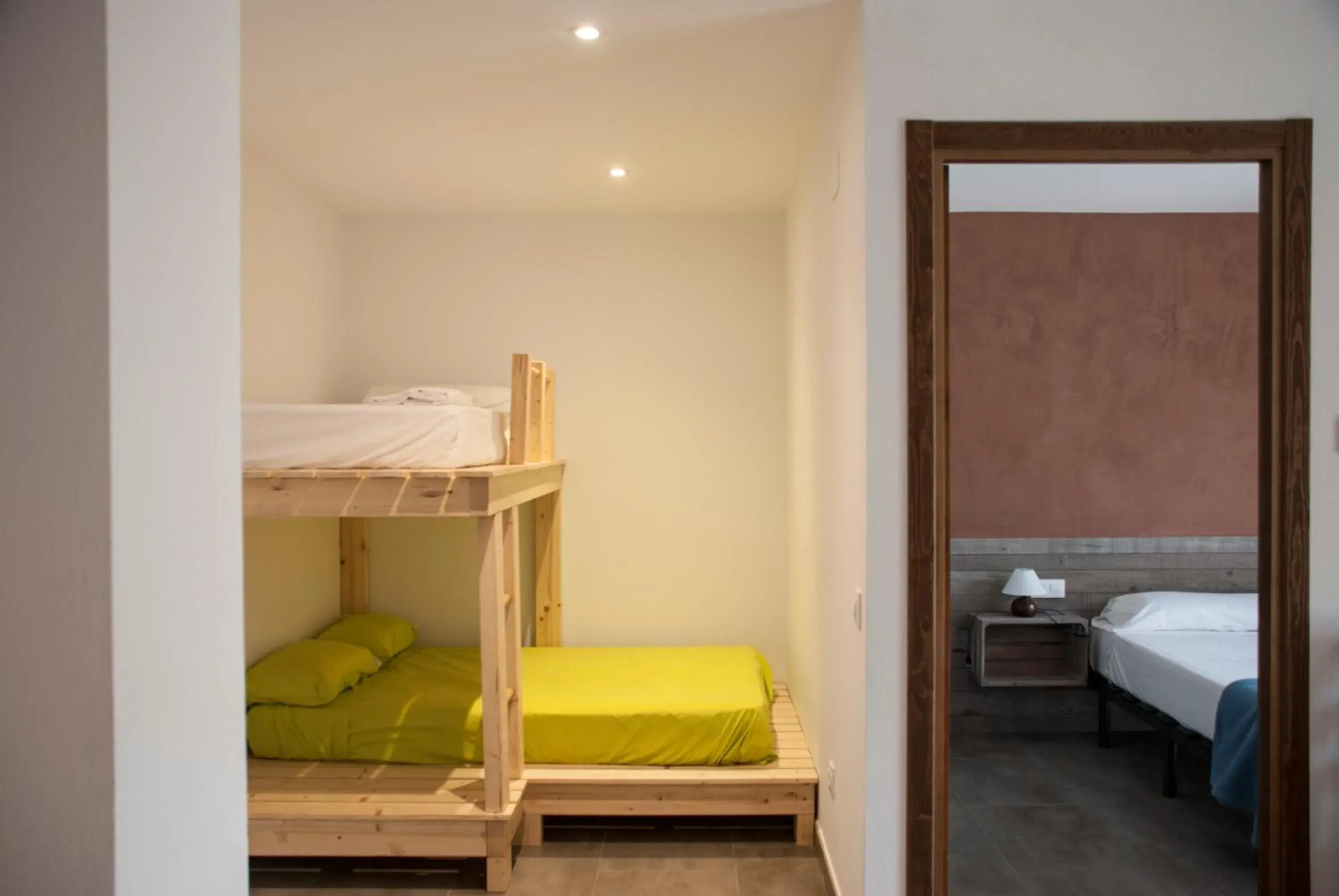 Family Room with Private Bathroom in Alberg Cal Manel Family Room with Private Bathroom in Alberg Cal Manel