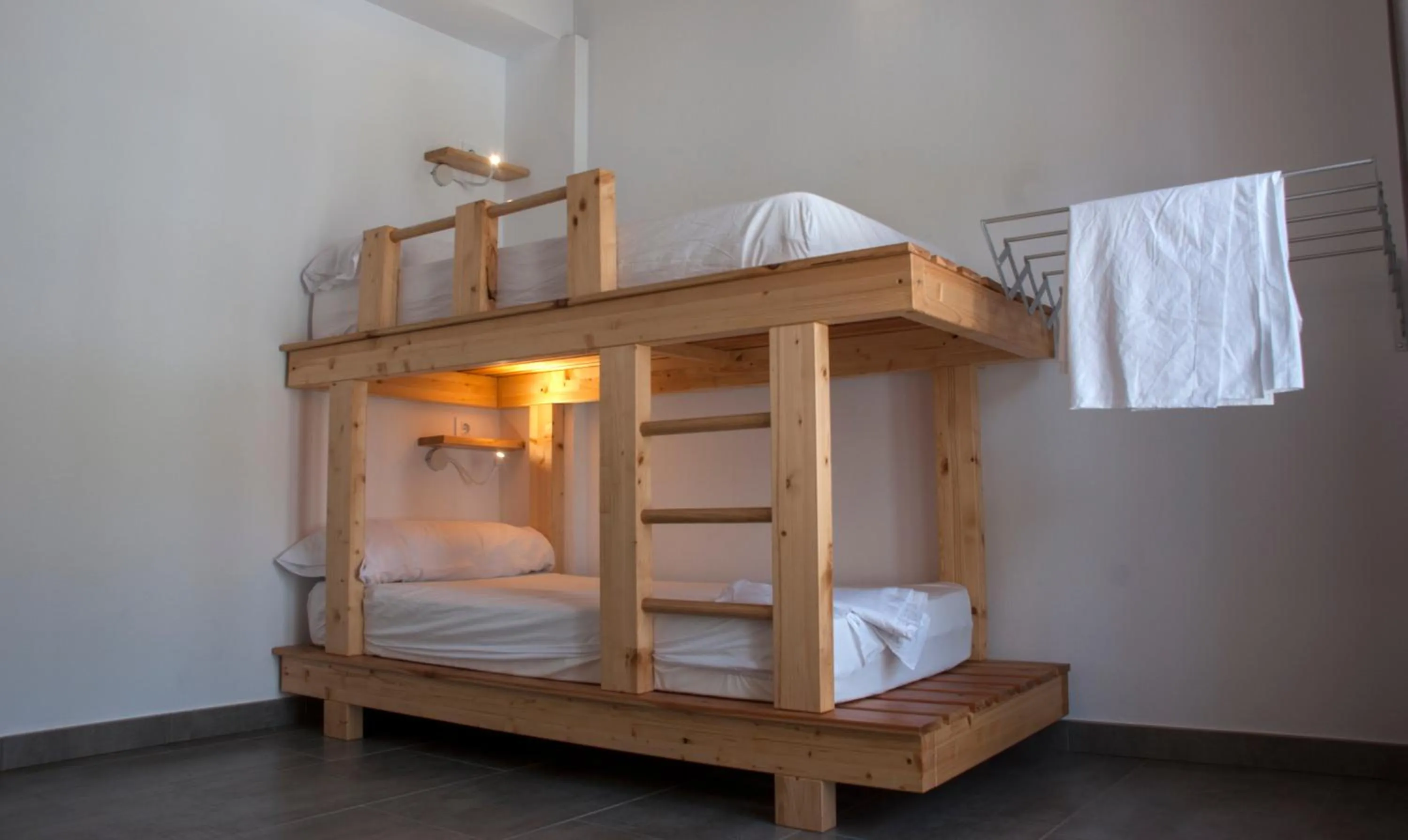 Other, Bed in Alberg Cal Manel