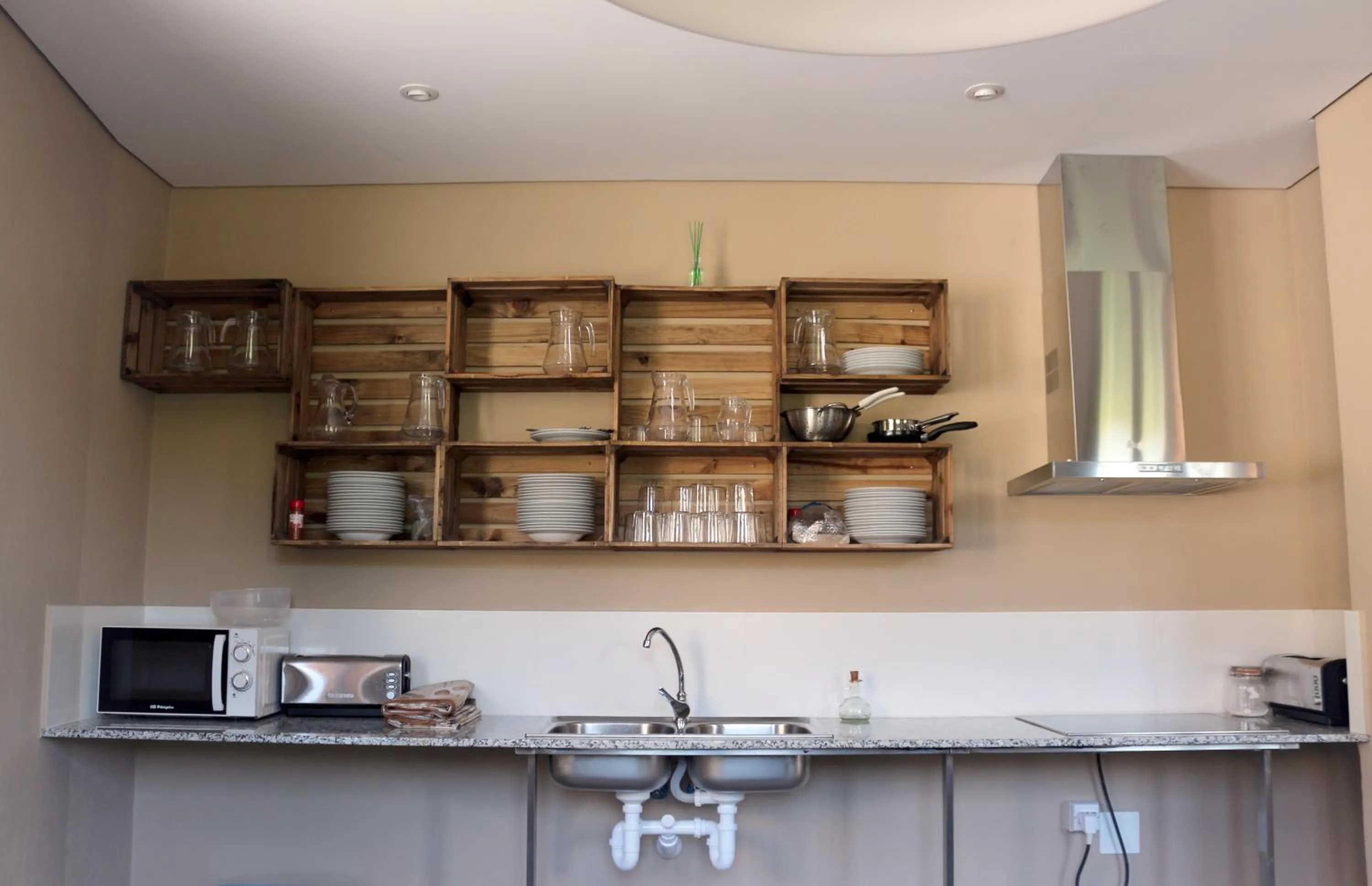 Communal kitchen in Alberg Cal Manel