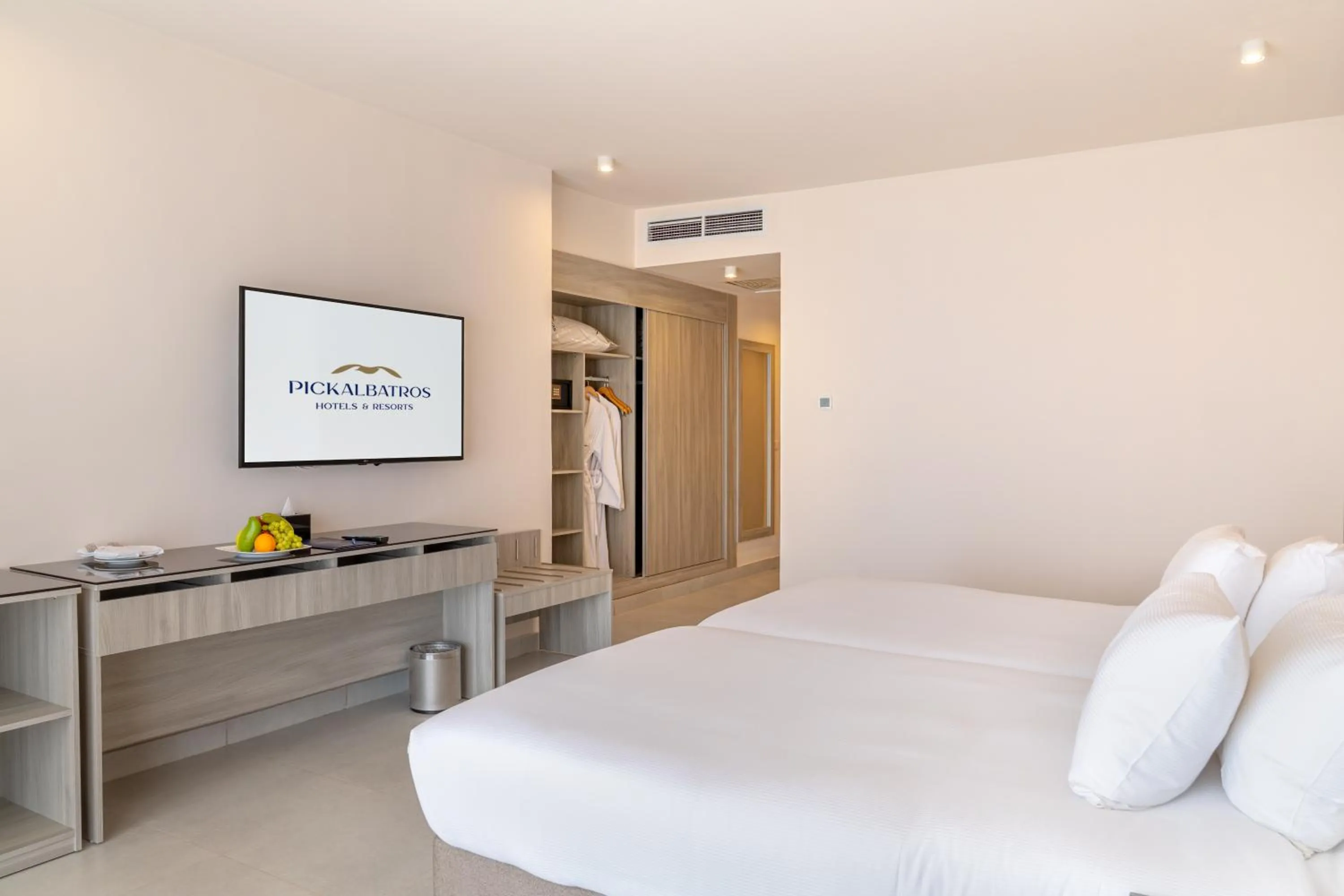 Bed in Pickalbatros Royal Grand Sharm - Adults Friendly 16 Years Plus