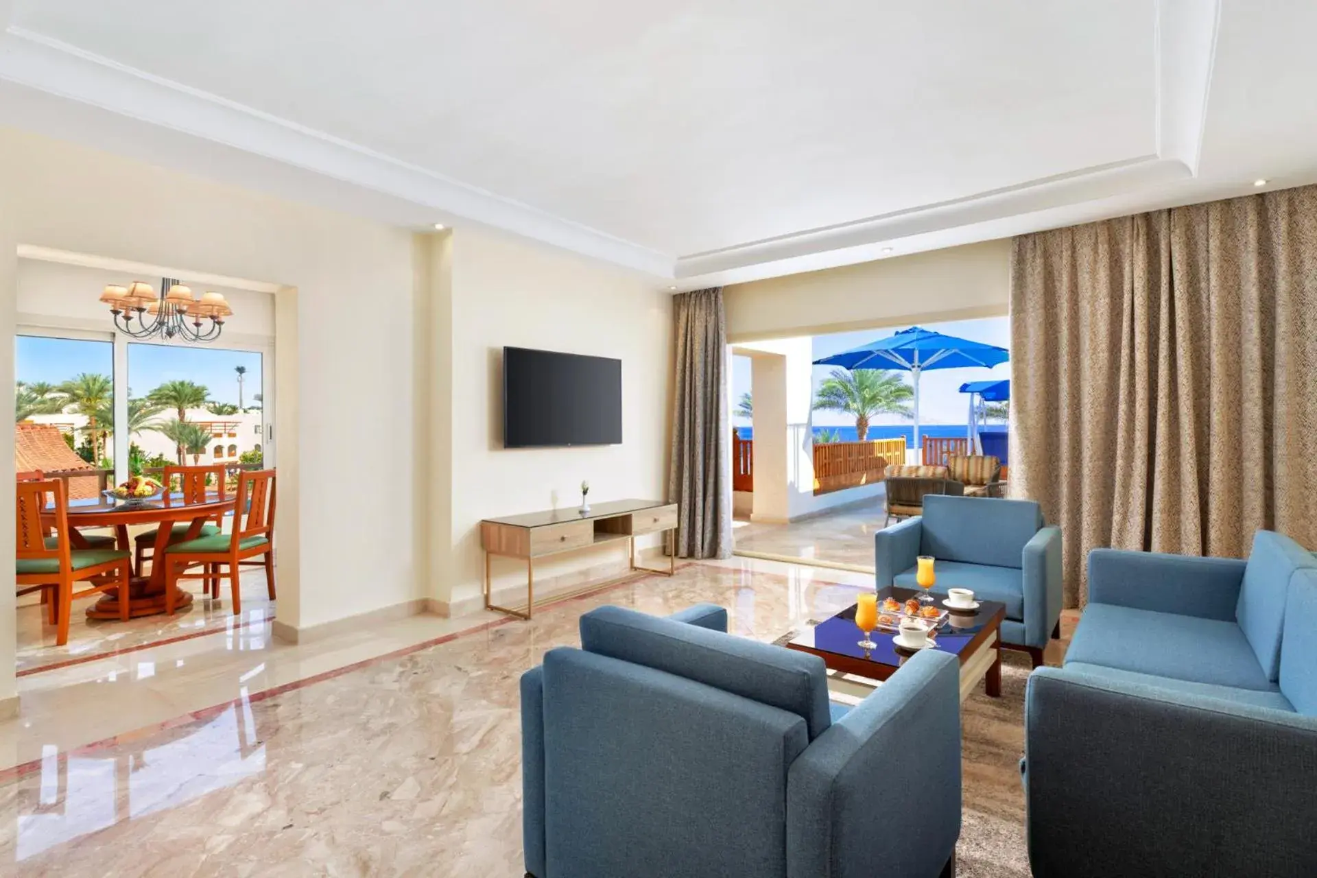 TV and multimedia, Seating Area in Pickalbatros Royal Grand Sharm - Adults Friendly 16 Years Plus