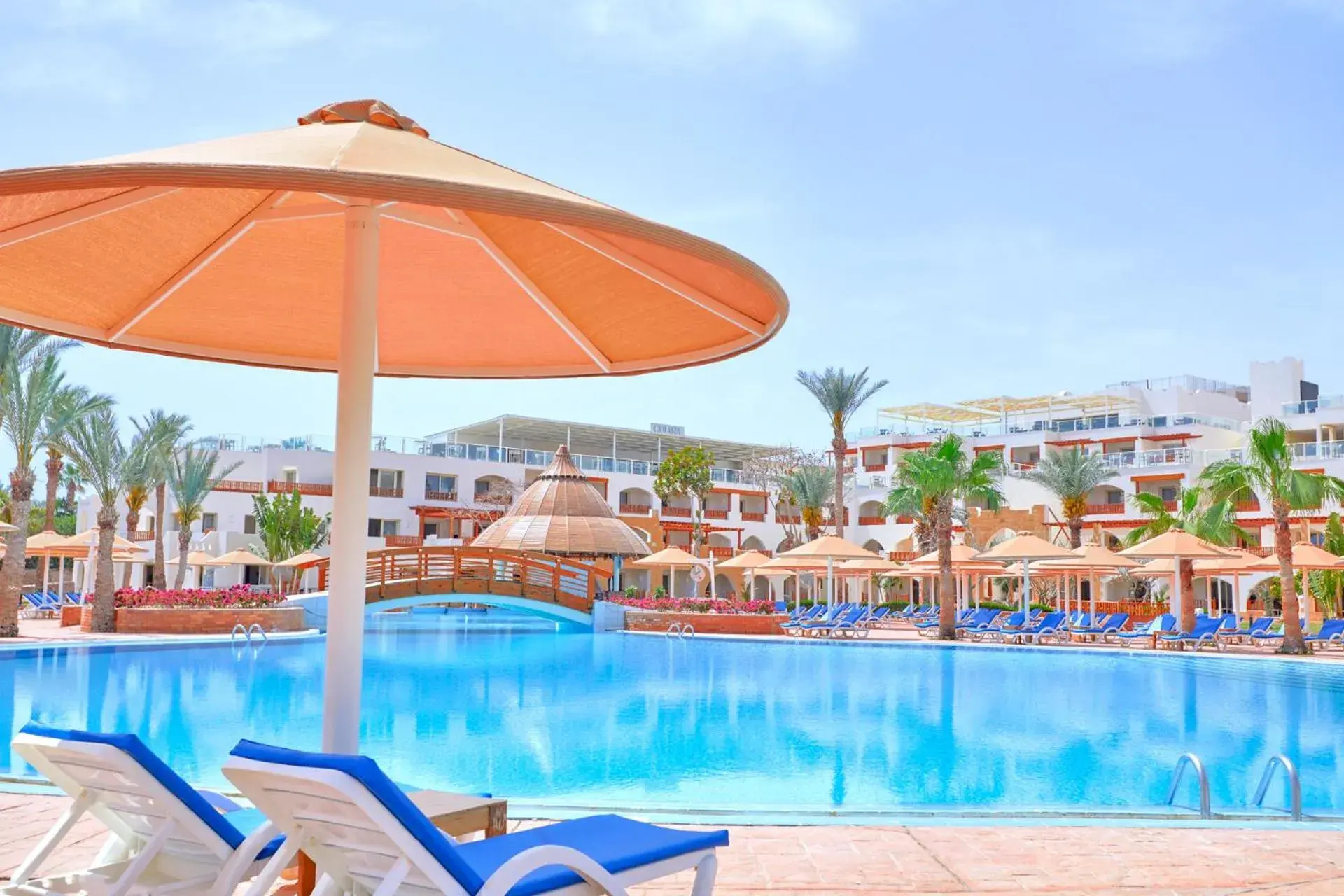 Swimming Pool in Pickalbatros Royal Grand Sharm - Adults Friendly 16 Years Plus