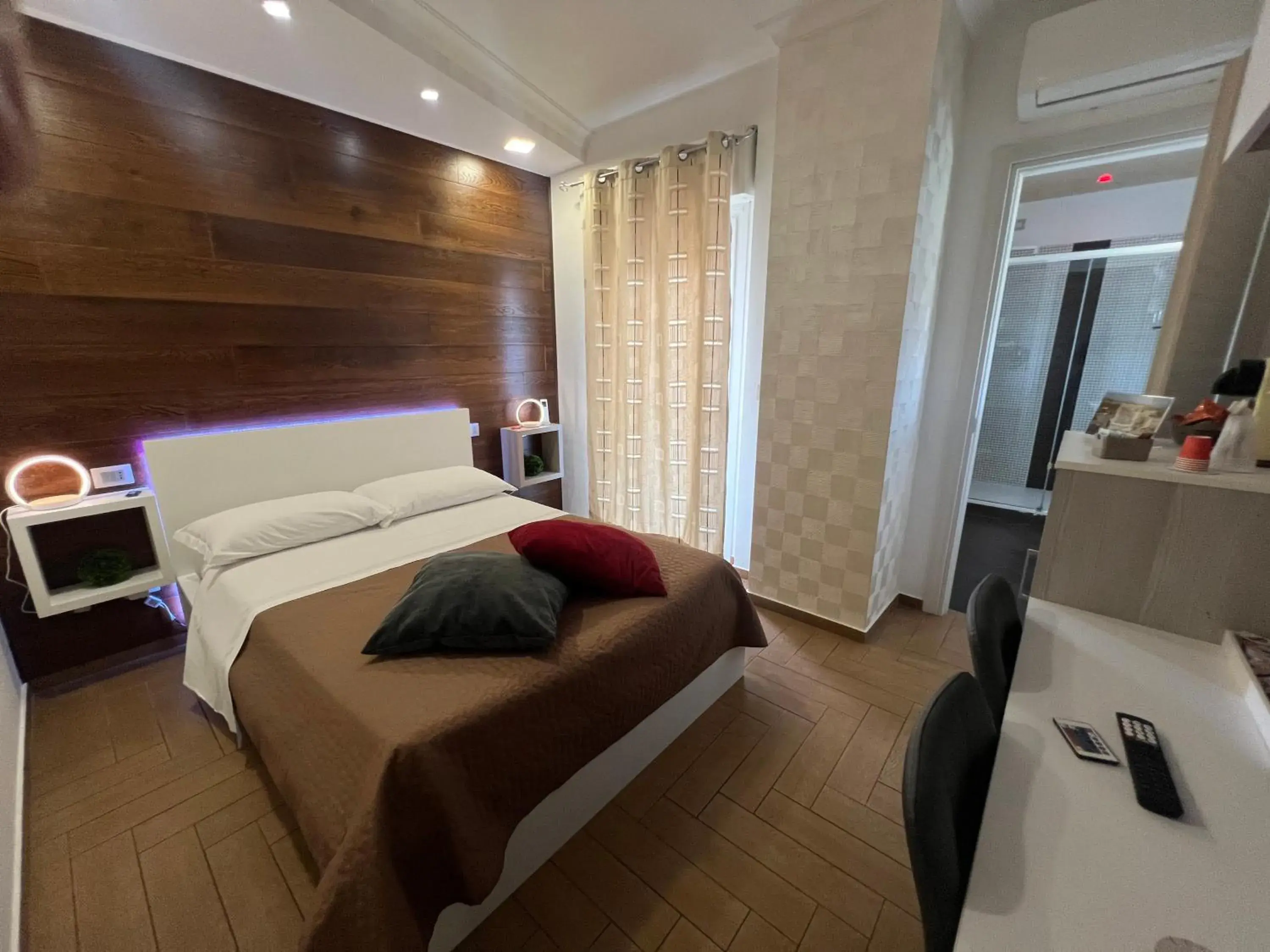 Small Double Room - single occupancy in B&B Palazzo del Toro Small Double Room - single occupancy in B&B Palazzo del Toro