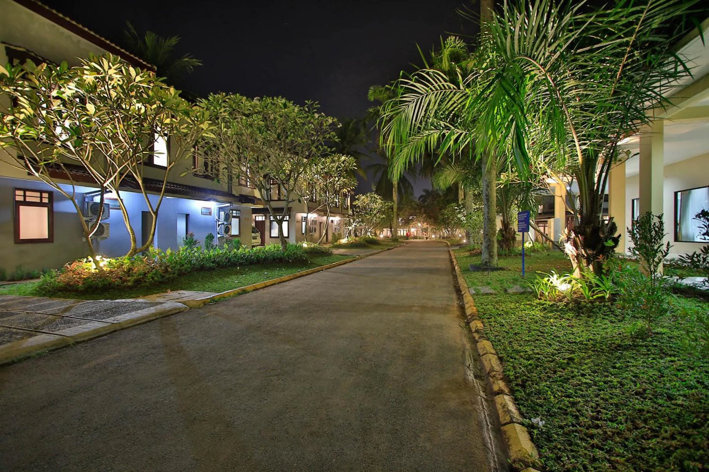 Facade/entrance in The Jayakarta Anyer