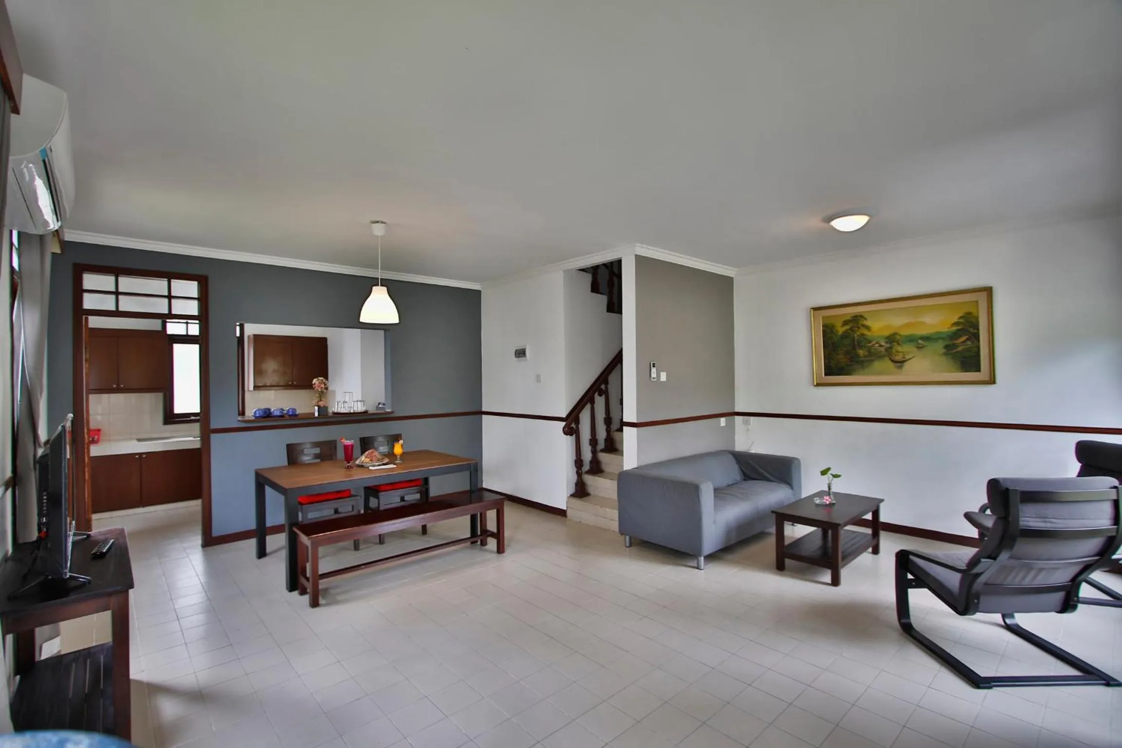 TV and multimedia in The Jayakarta Anyer