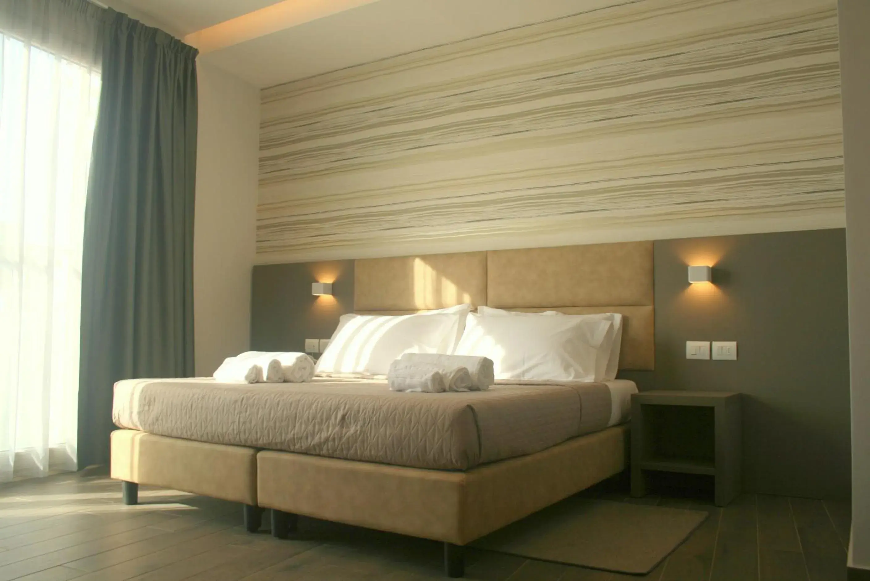 Deluxe Double or Twin Room - single occupancy in International Hotel Dakar Deluxe Double or Twin Room - single occupancy in International Hotel Dakar