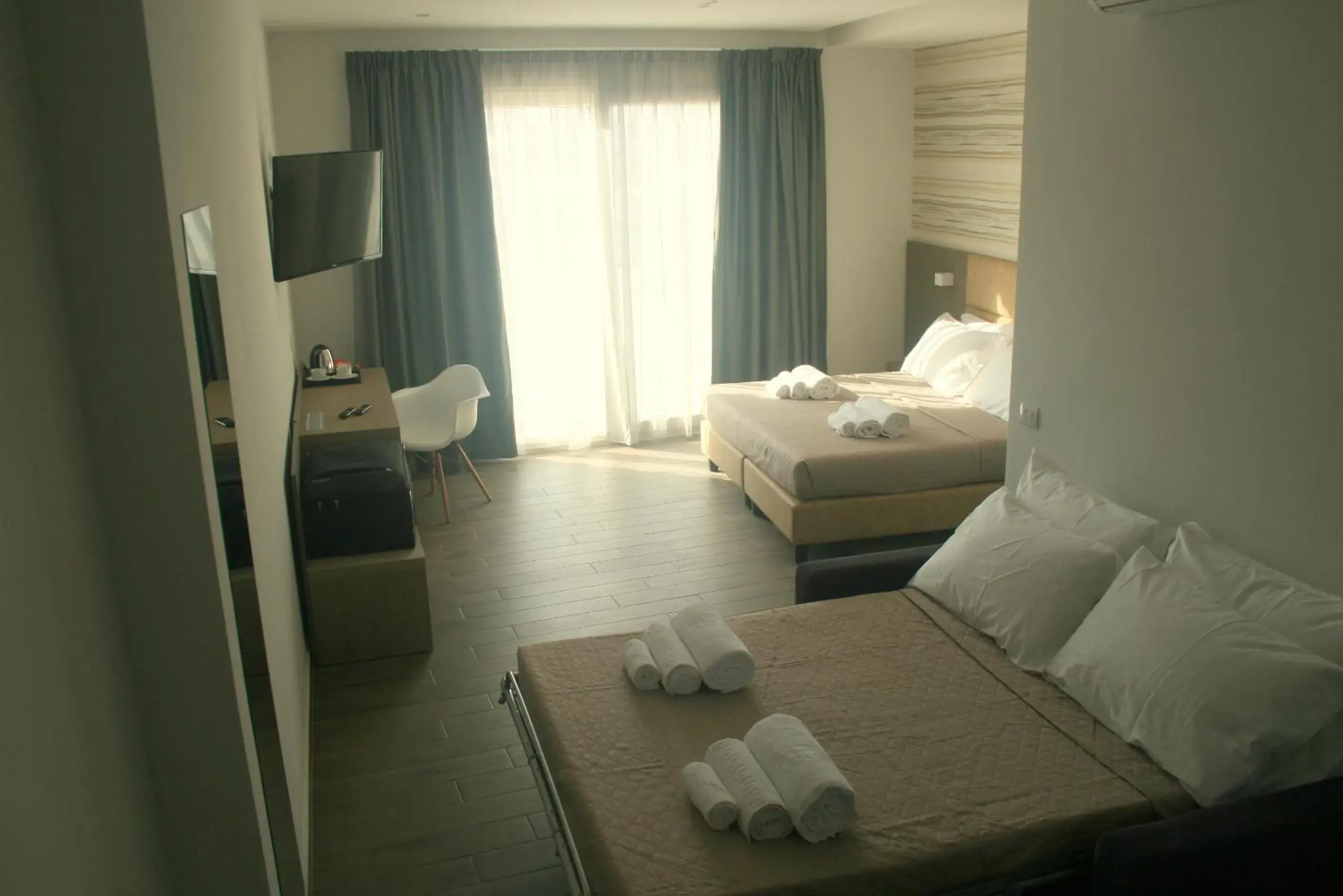 Deluxe Double or Twin Room - single occupancy in International Hotel Dakar Deluxe Double or Twin Room - single occupancy in International Hotel Dakar