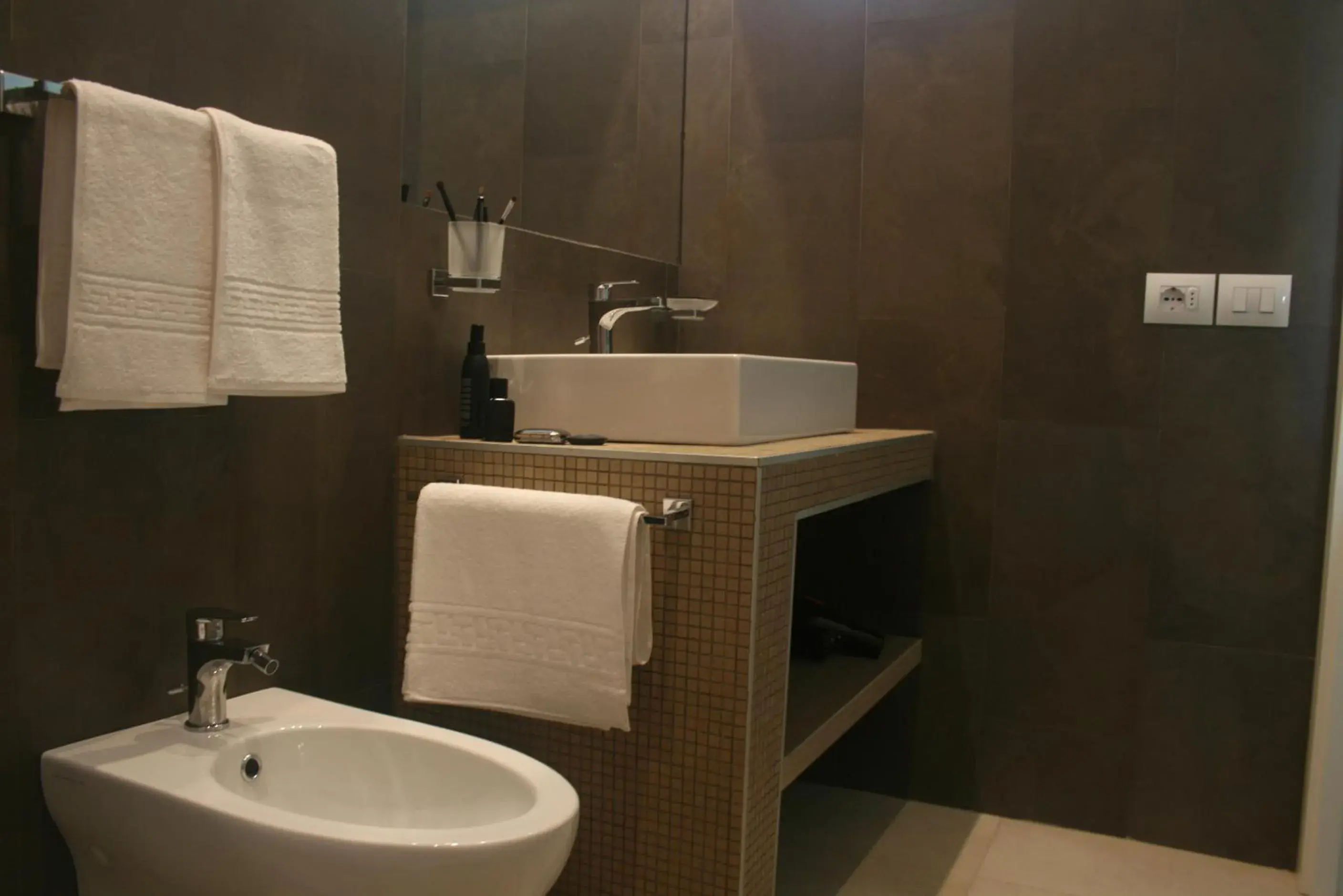 Deluxe Double or Twin Room - single occupancy in International Hotel Dakar Deluxe Double or Twin Room - single occupancy in International Hotel Dakar