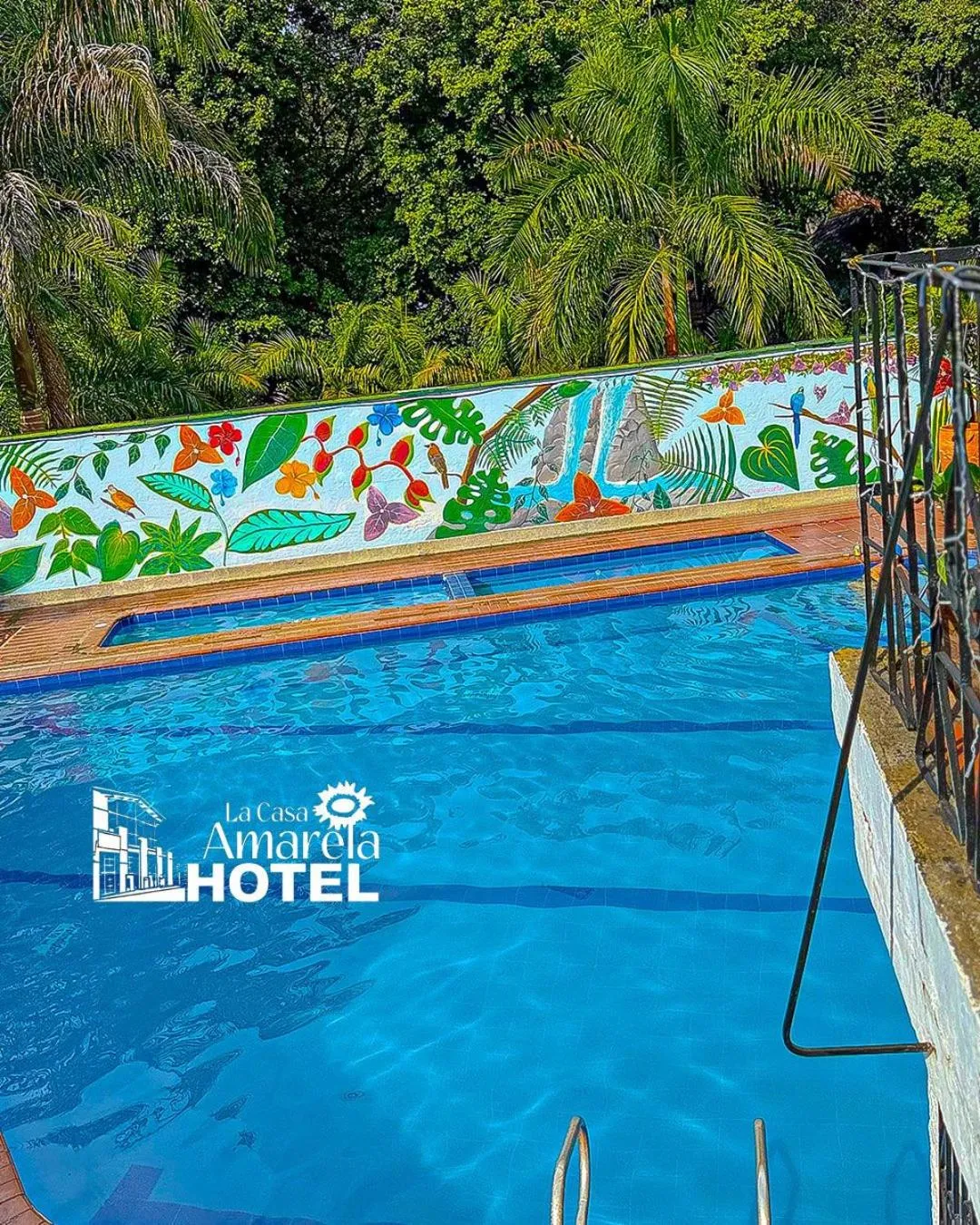 Hotel La Casa Amarela