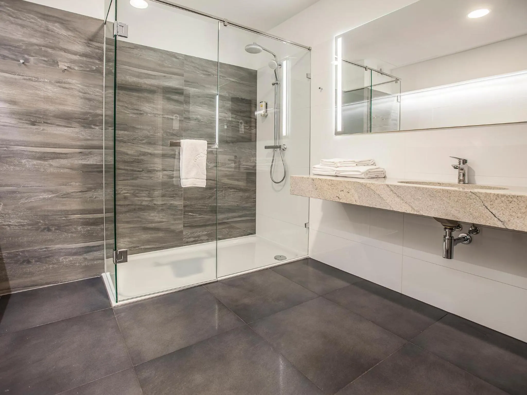 Bathroom in Kolumna Park Hotel