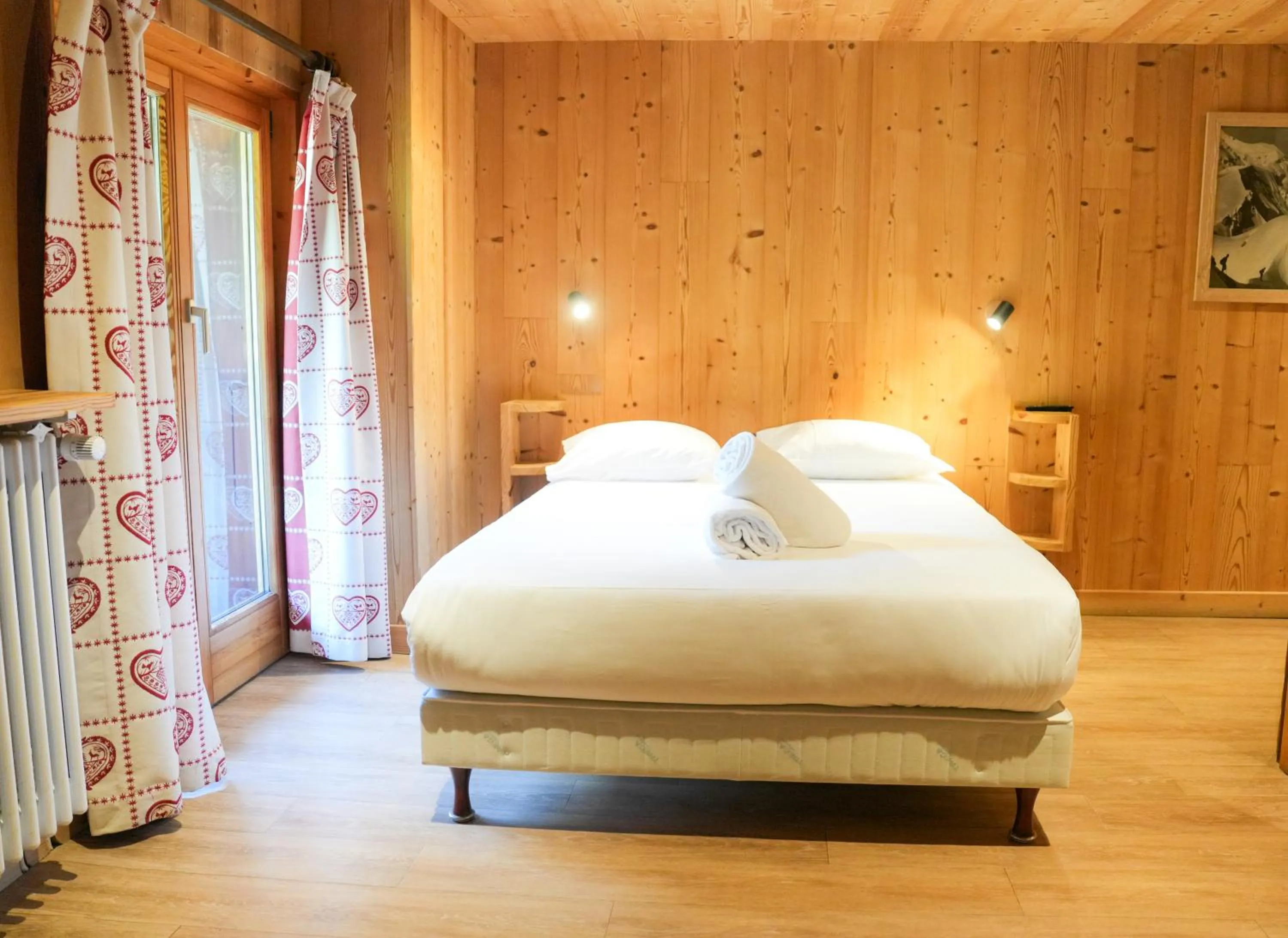 Bed in L'Arveyron Open House