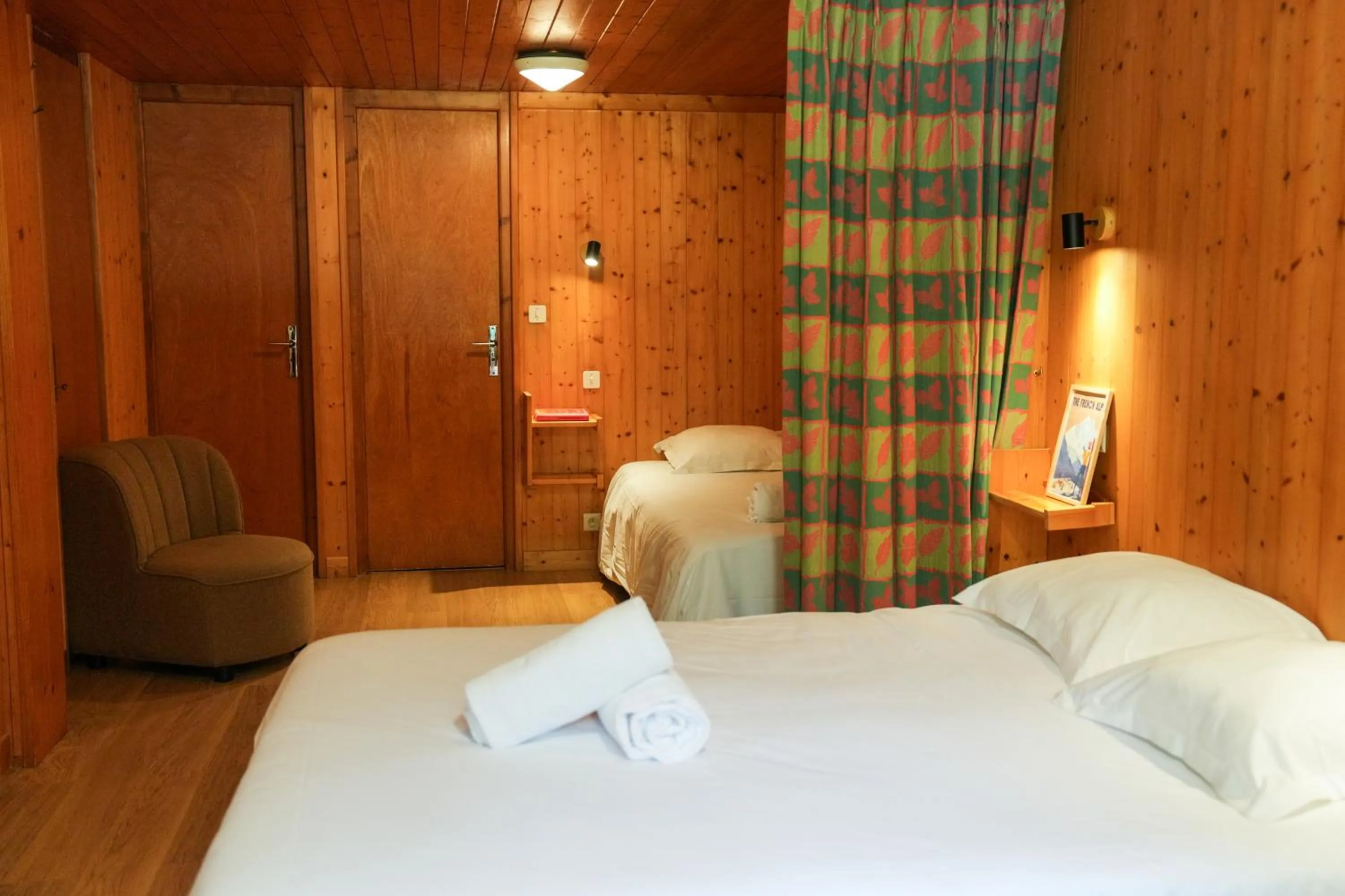 View (from property/room), Bed in L'Arveyron Open House