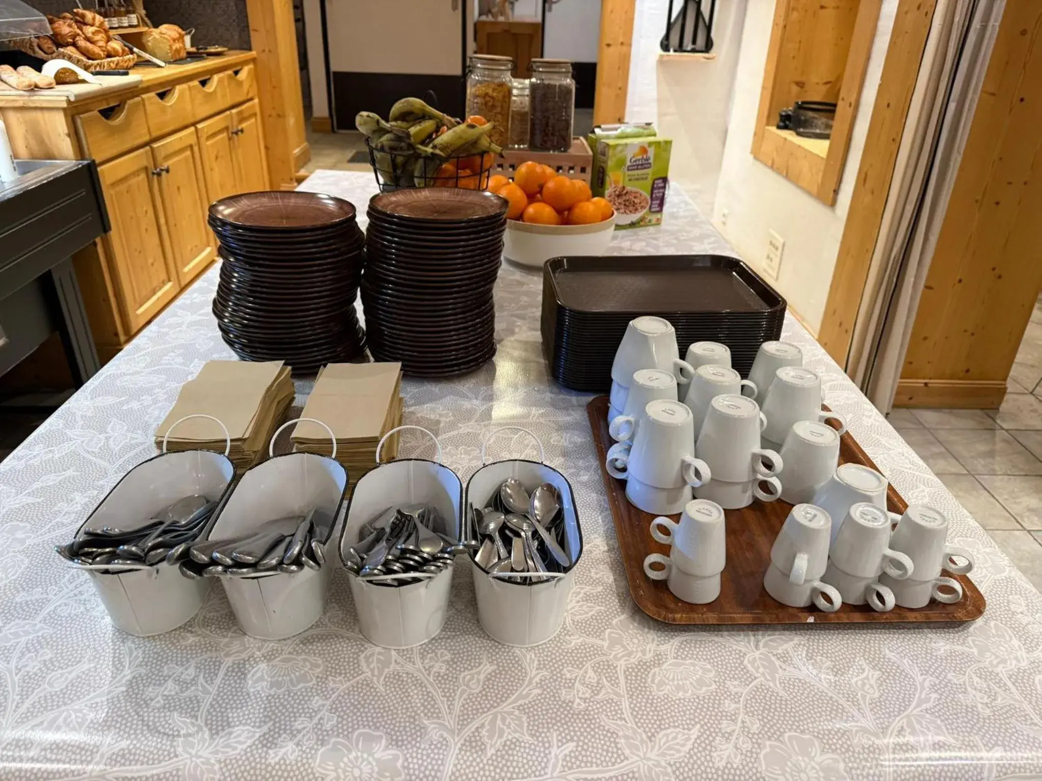 Breakfast in L'Arveyron Open House Breakfast in L'Arveyron Open House