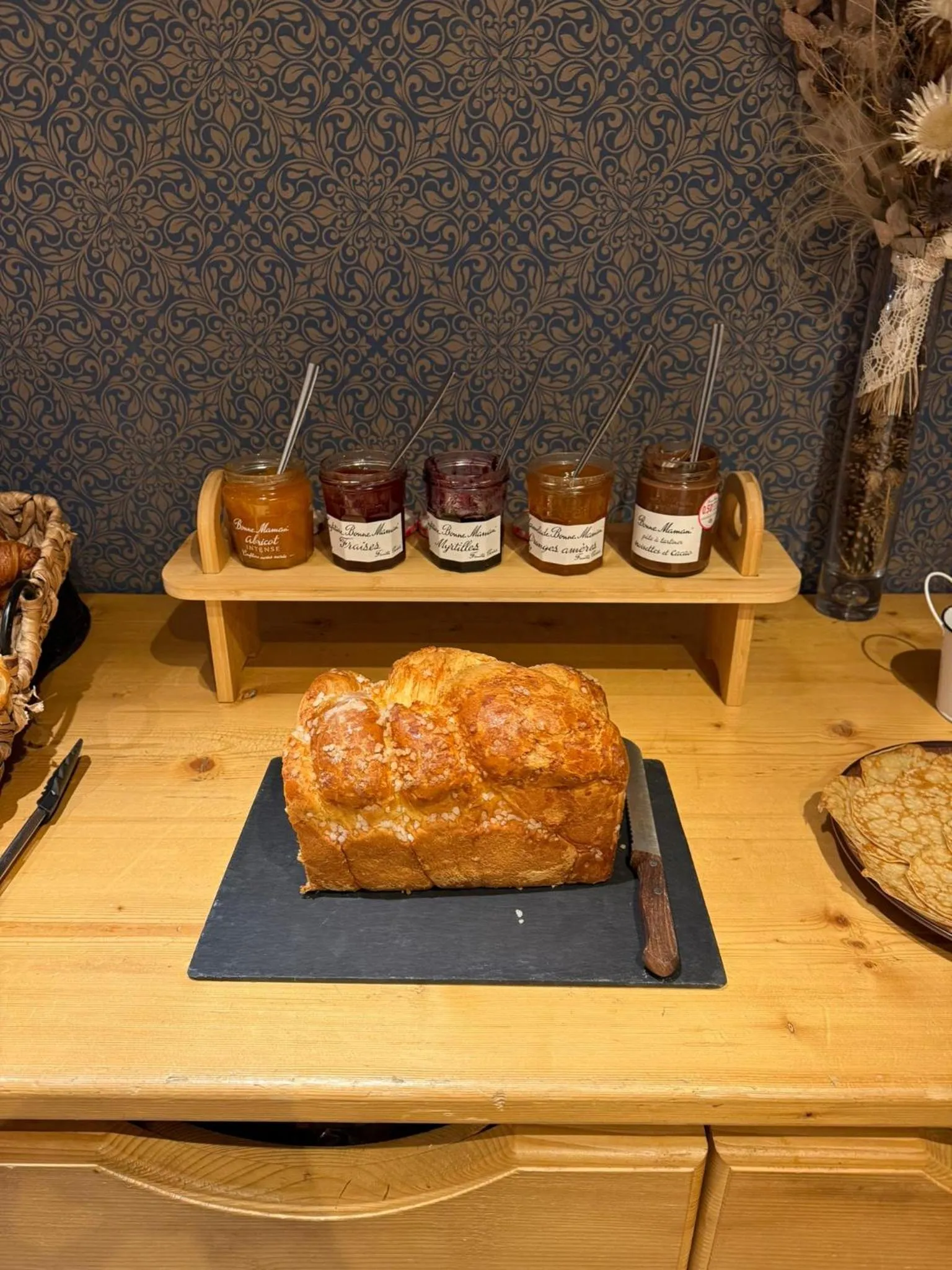 Breakfast in L'Arveyron Open House