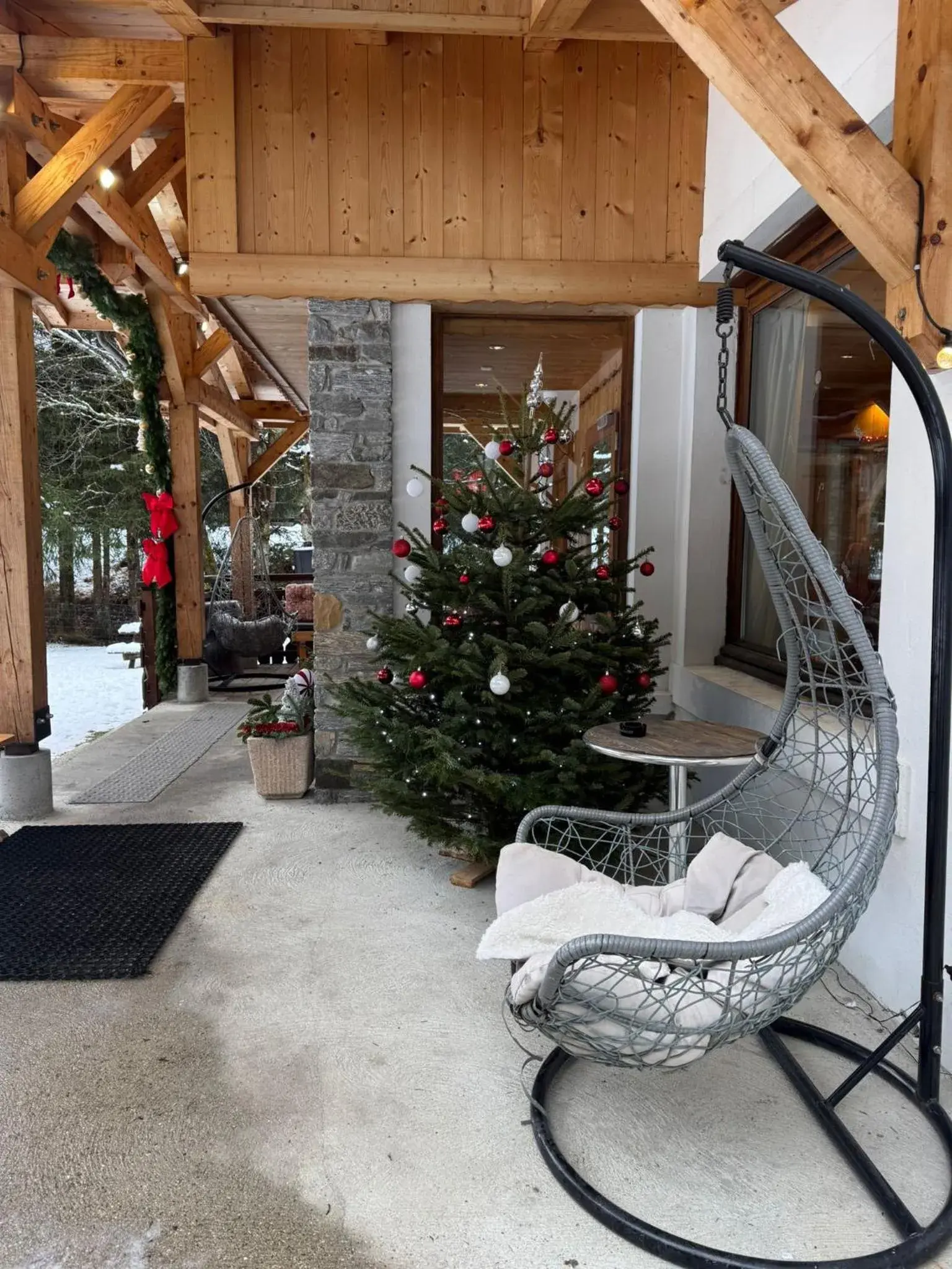 Property building in L'Arveyron Open House Property building in L'Arveyron Open House