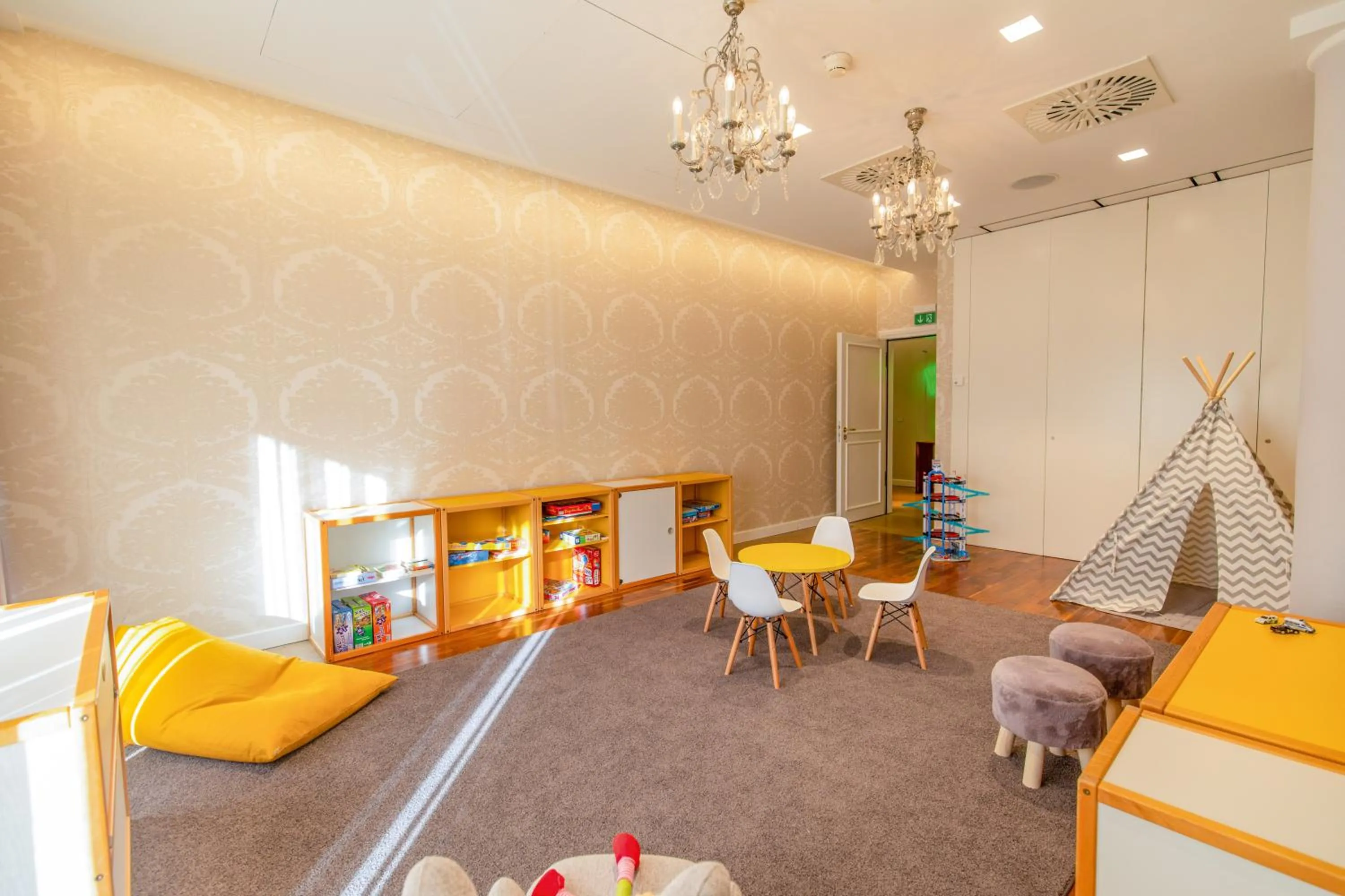 Game Room in Romantik Hotel Kleber Post