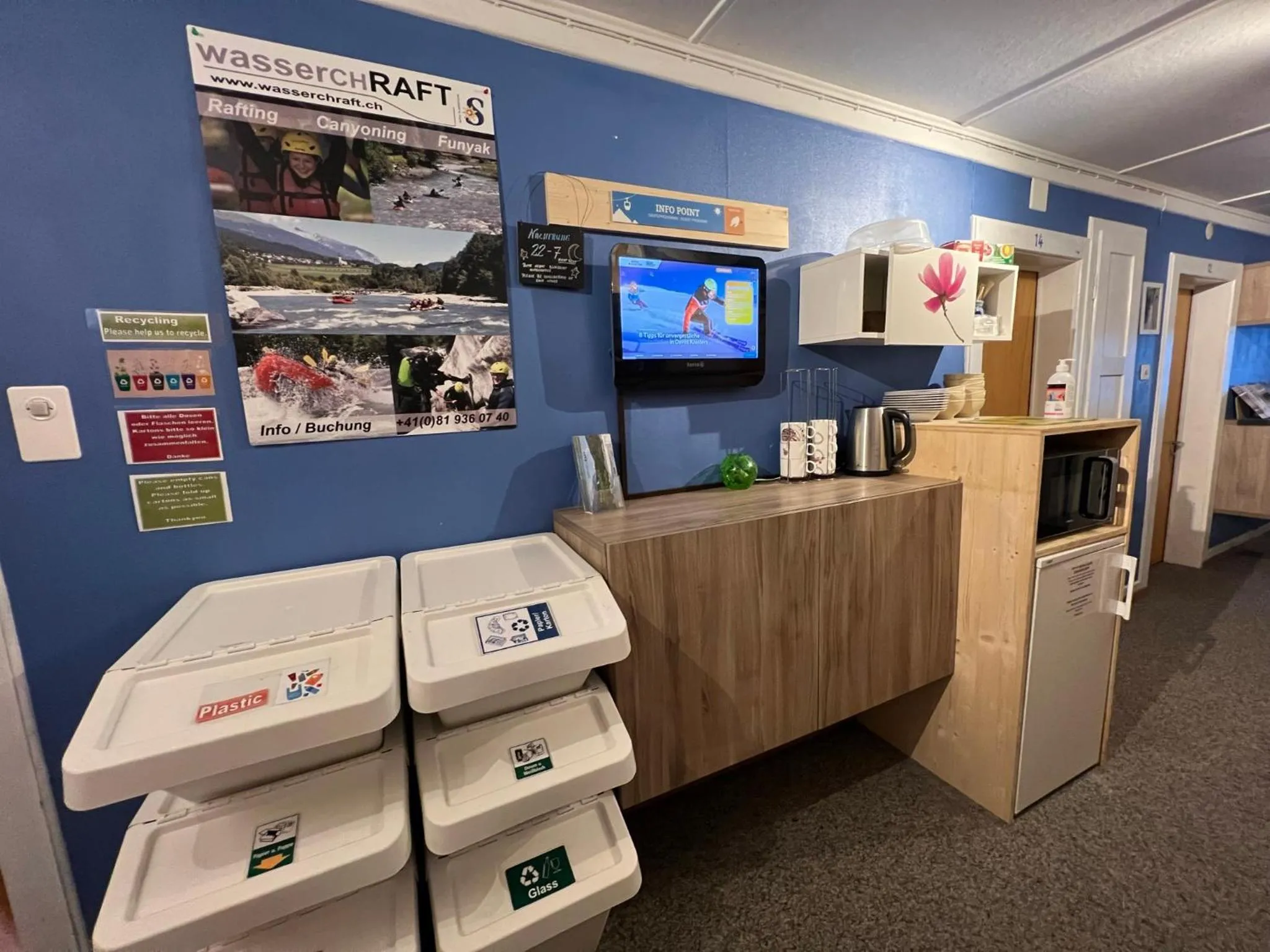 Coffee/tea facilities in Adventure Hostel