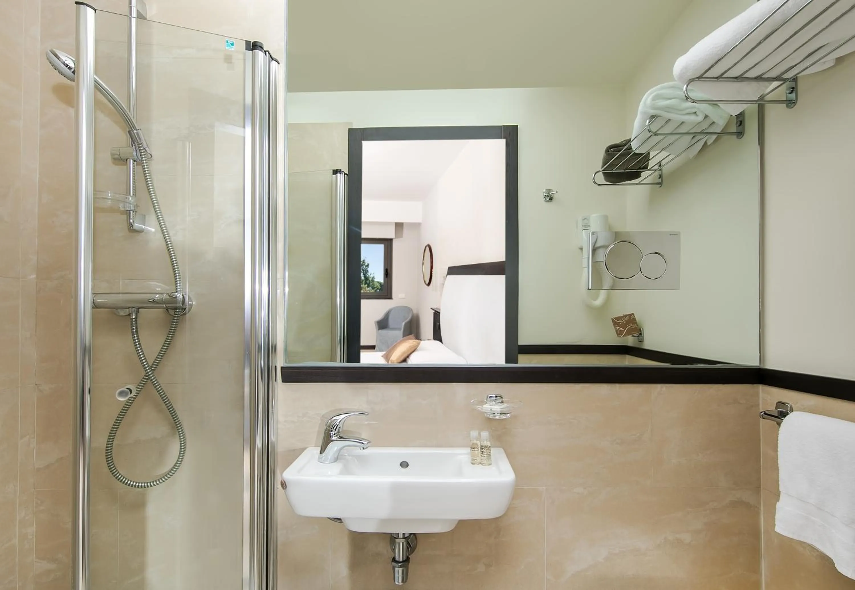 Bathroom in Hotel St.Mauritius