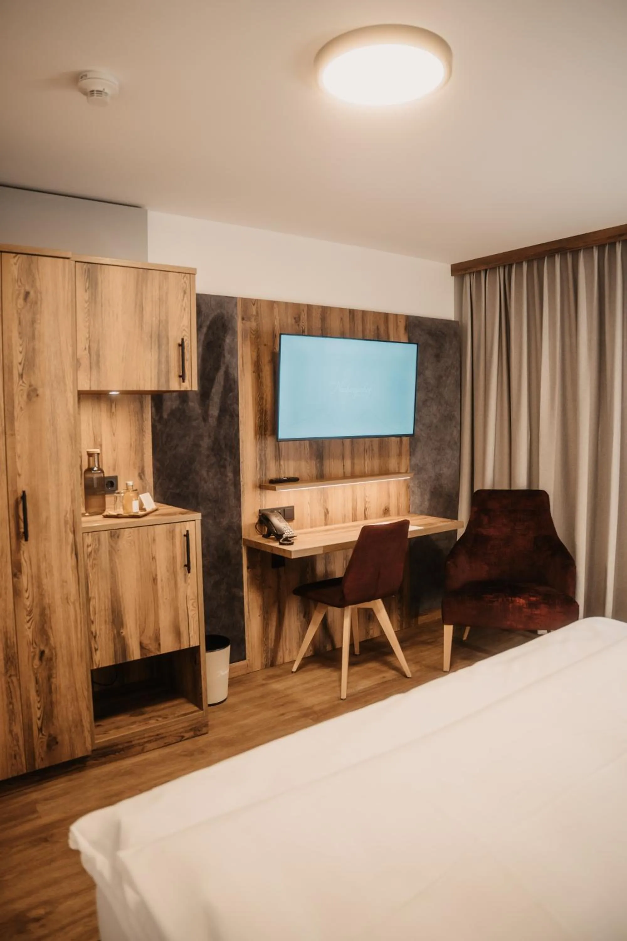 TV and multimedia, Bed in Hotel Neubergerhof