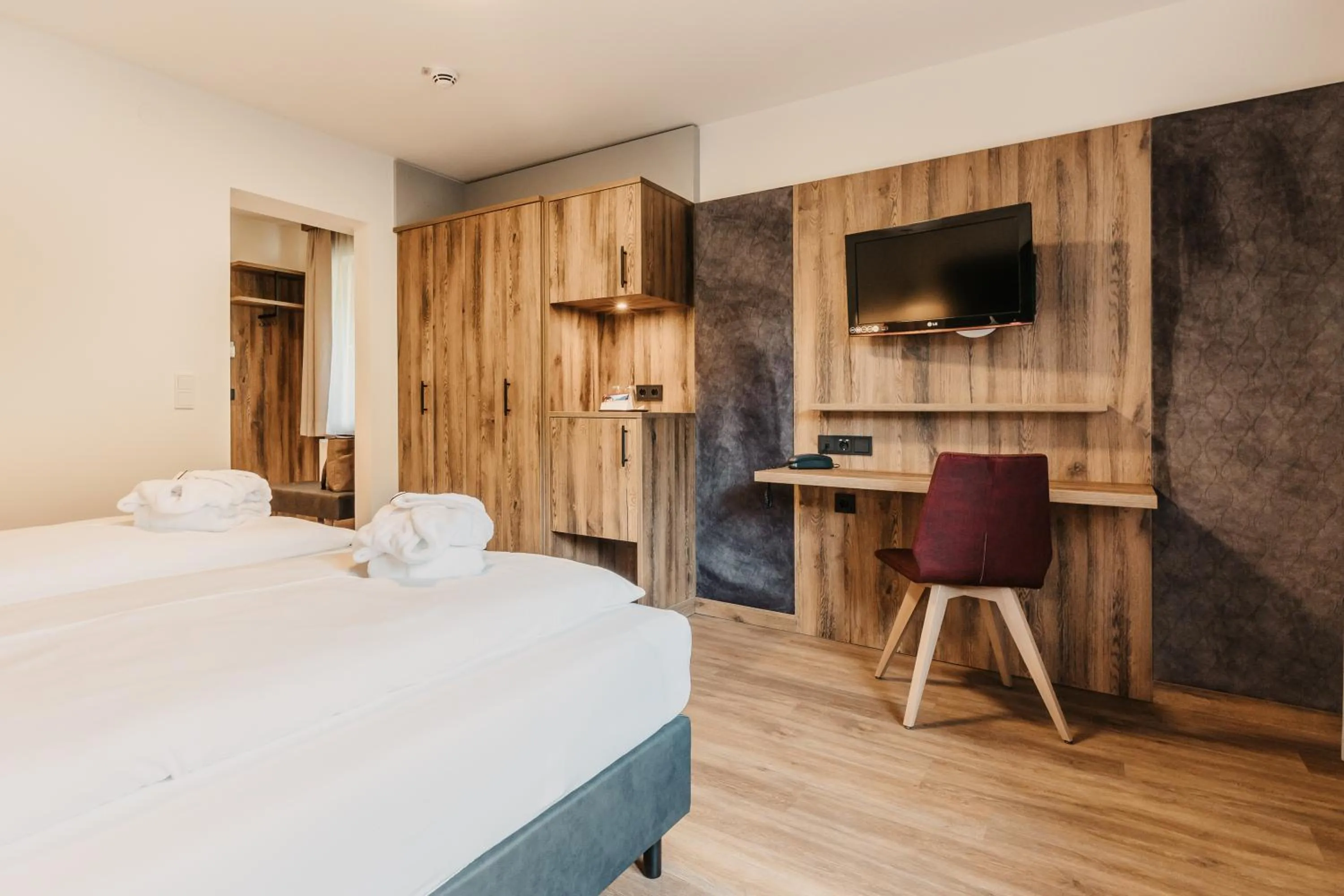 Photo of the whole room, Bed in Hotel Neubergerhof