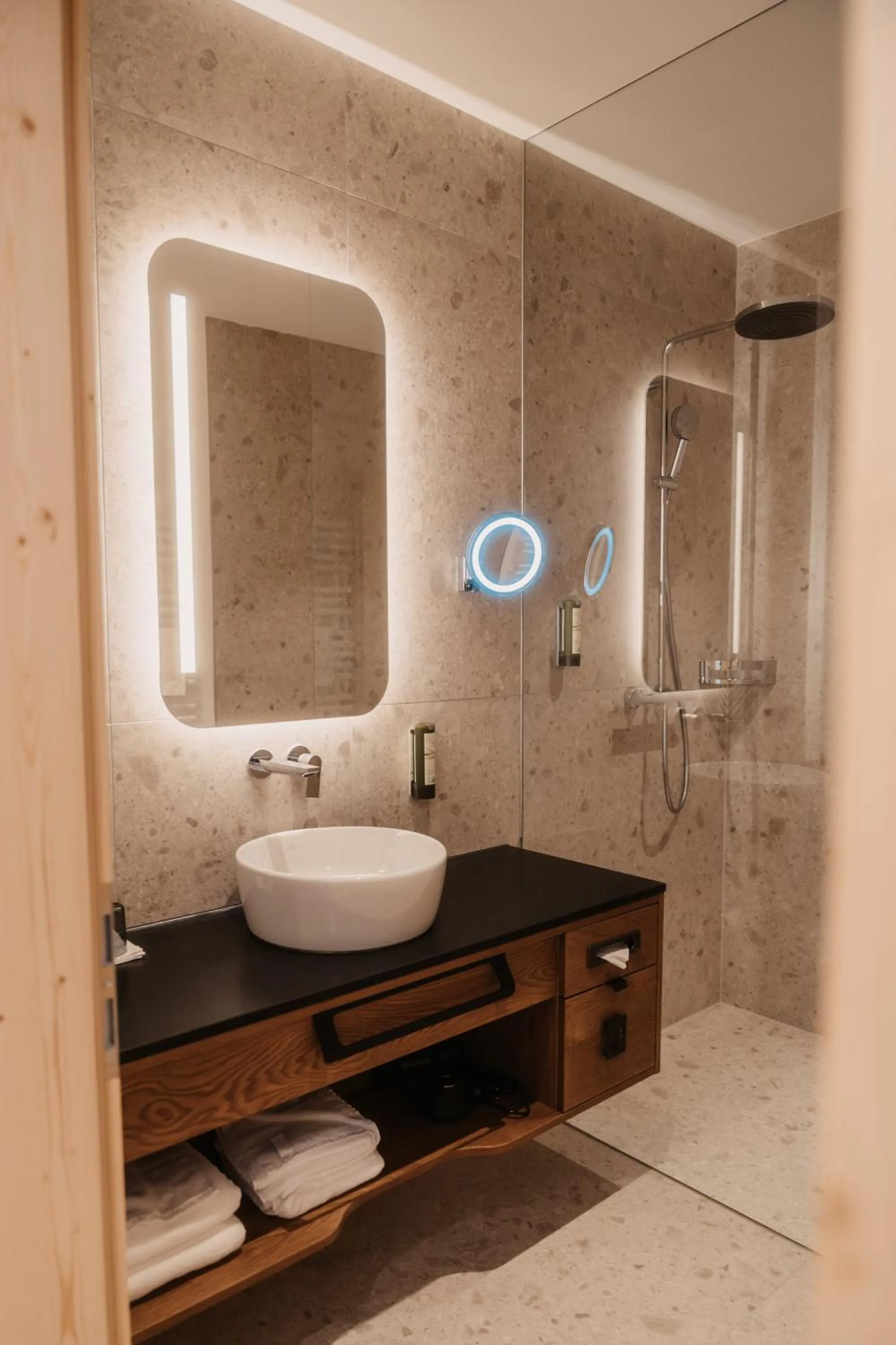 Bathroom in Hotel Neubergerhof