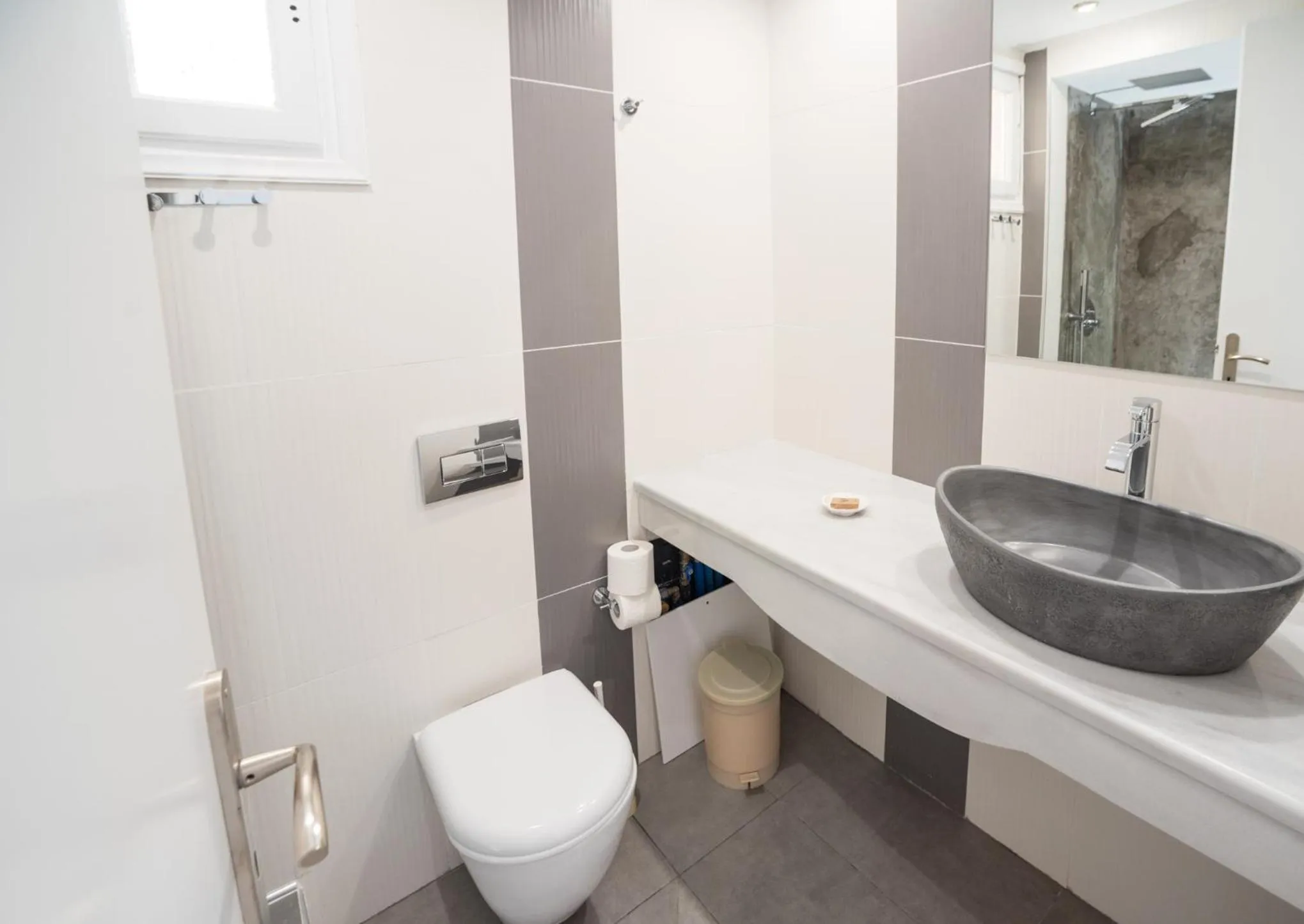 Shower in Ifestia Hotel