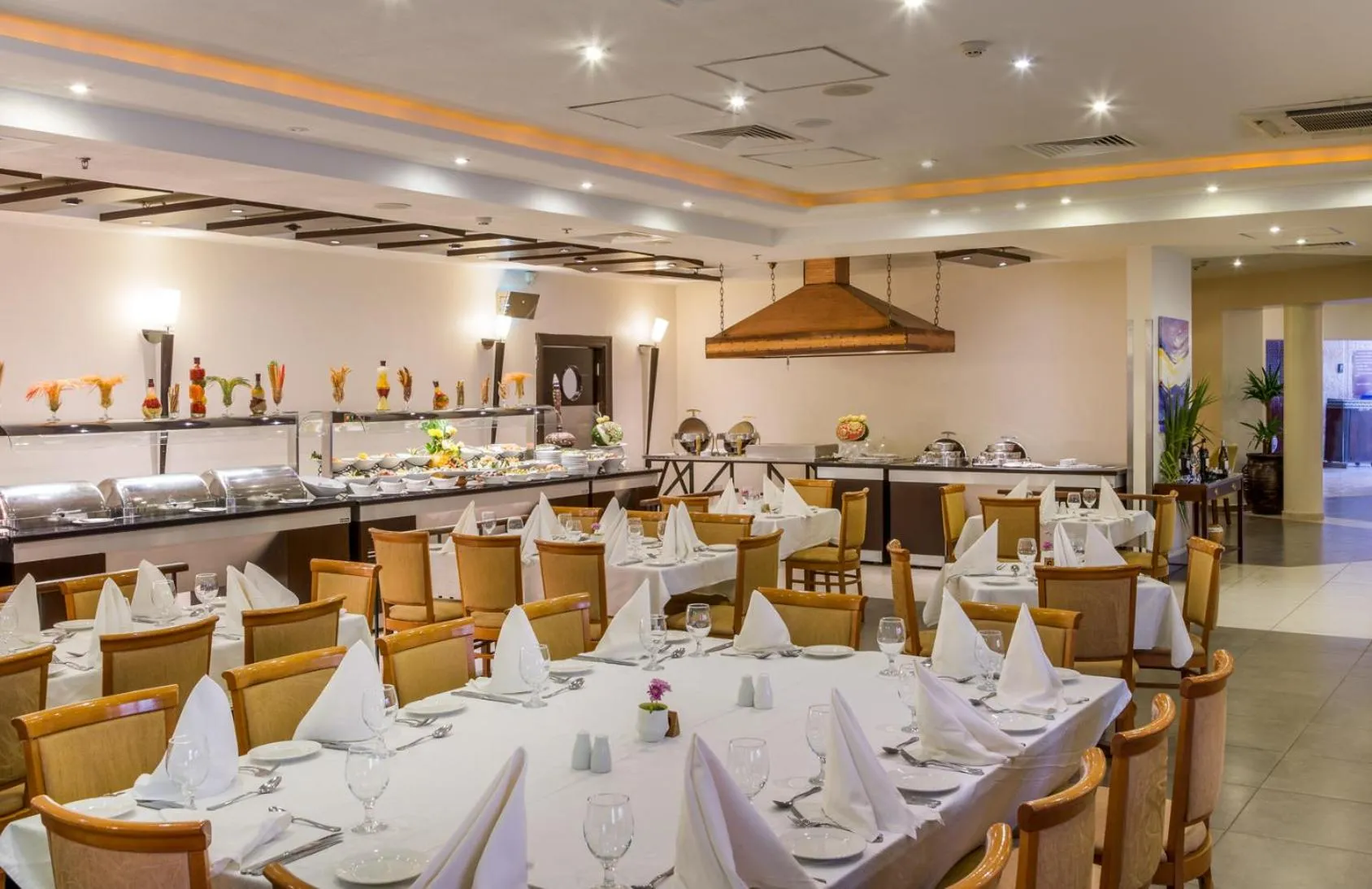 Food and drinks in Petra Guest House Hotel