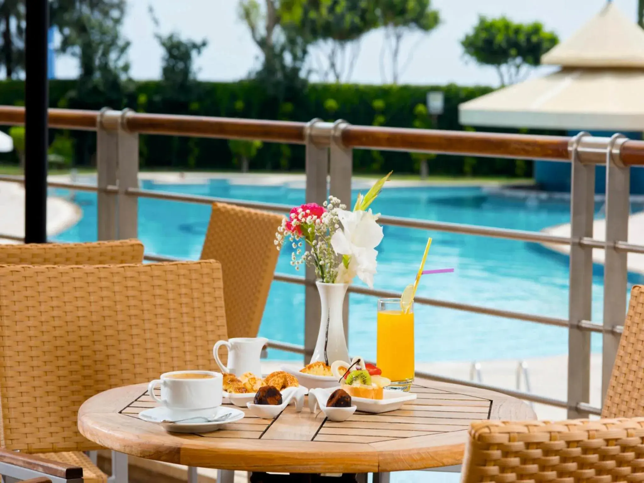 Swimming Pool in Hotel Grand Kaptan - Ultra All Inclusive