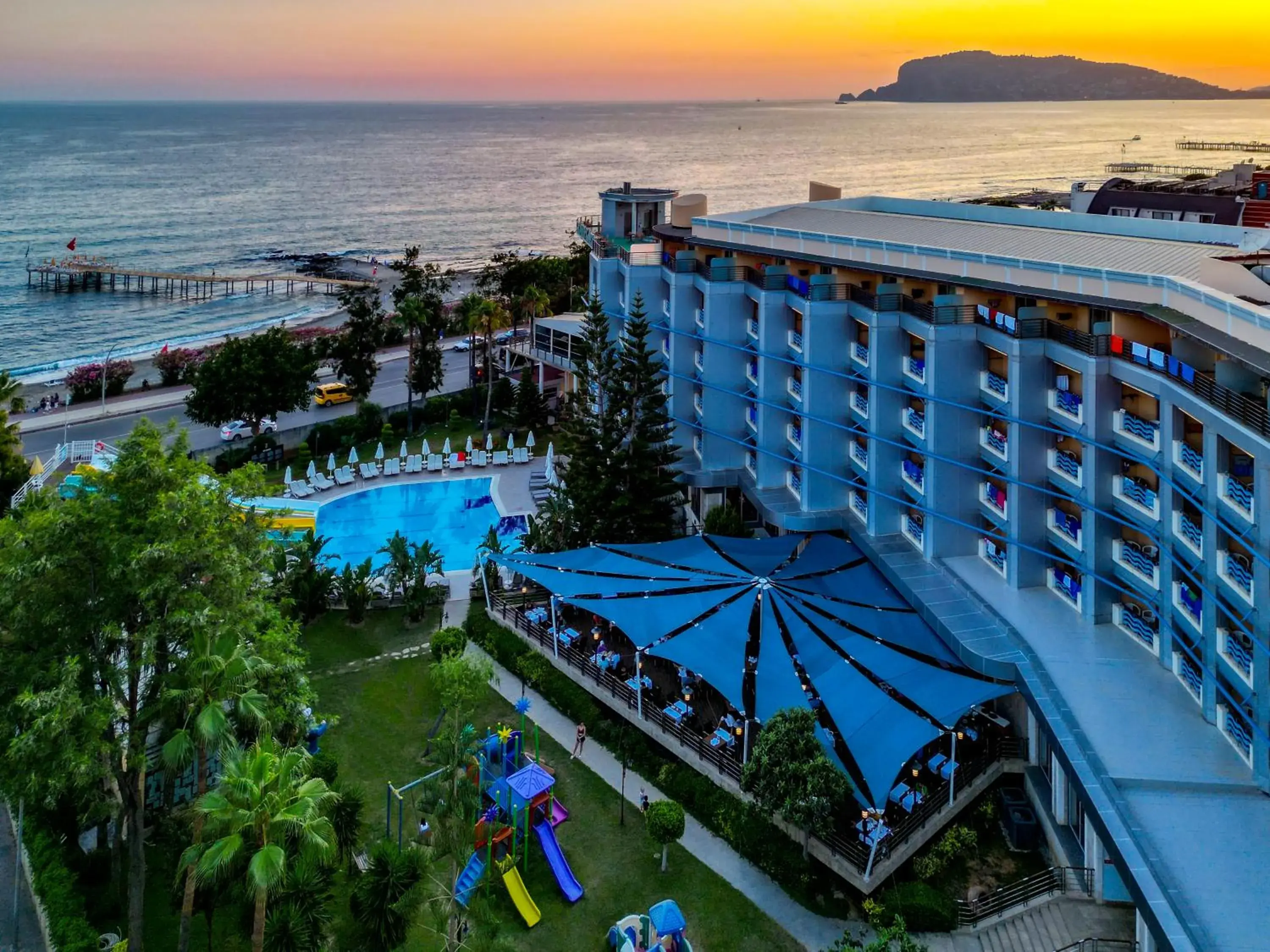 Property building in Hotel Grand Kaptan - Ultra All Inclusive Property building in Hotel Grand Kaptan - Ultra All Inclusive