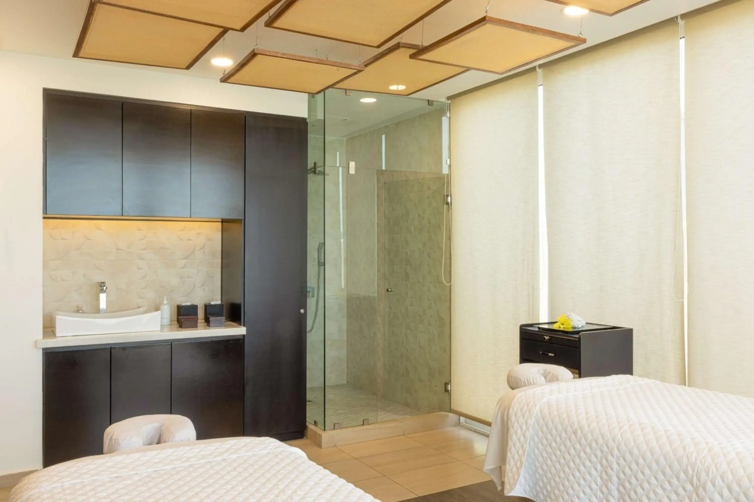 Spa and wellness centre/facilities, Bed in DoubleTree by Hilton Mazatlan, SIN Spa and wellness centre/facilities, Bed in DoubleTree by Hilton Mazatlan, SIN