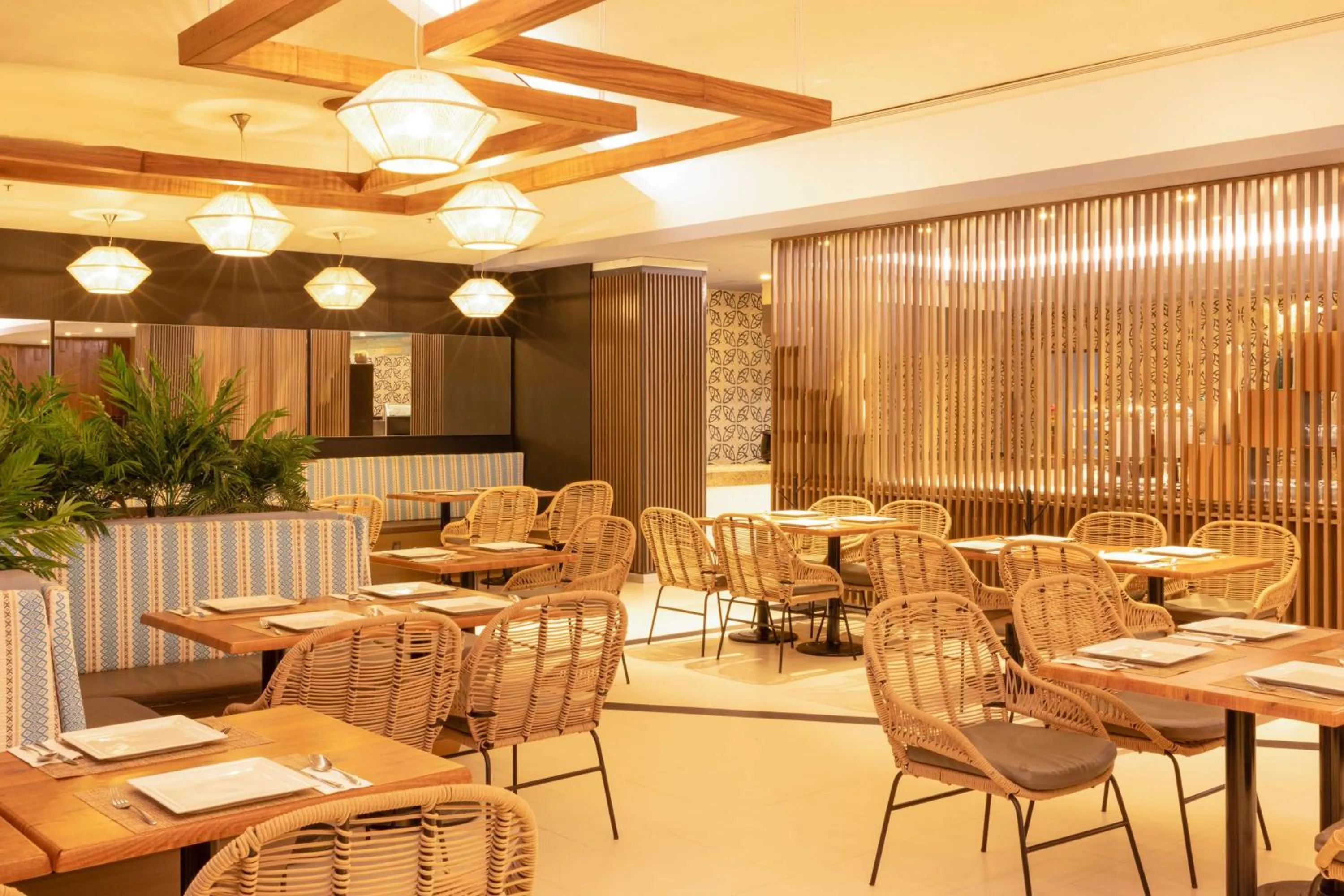 Restaurant/places to eat in DoubleTree by Hilton Mazatlan, SIN