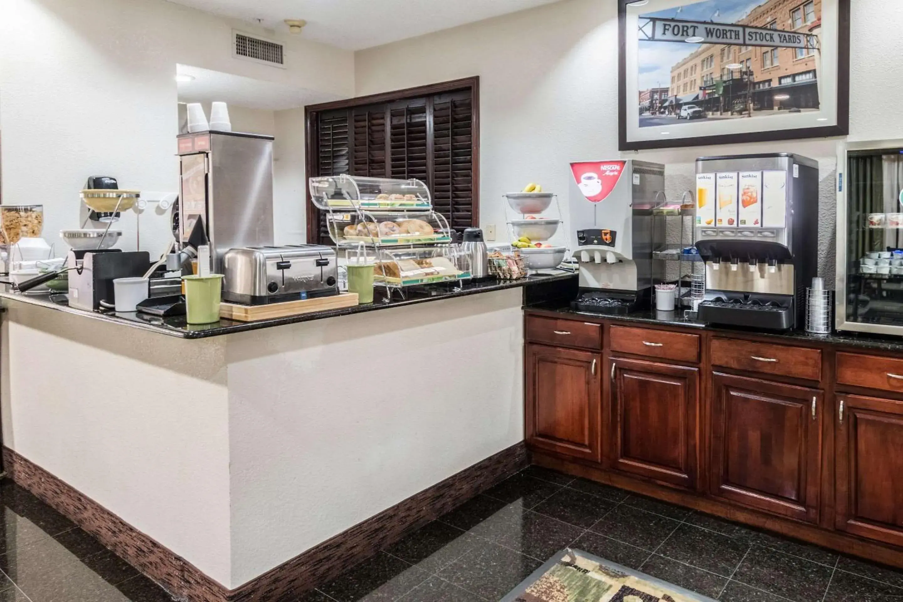 Restaurant/places to eat in Quality Suites Burleson - Ft Worth Restaurant/places to eat in Quality Suites Burleson - Ft Worth