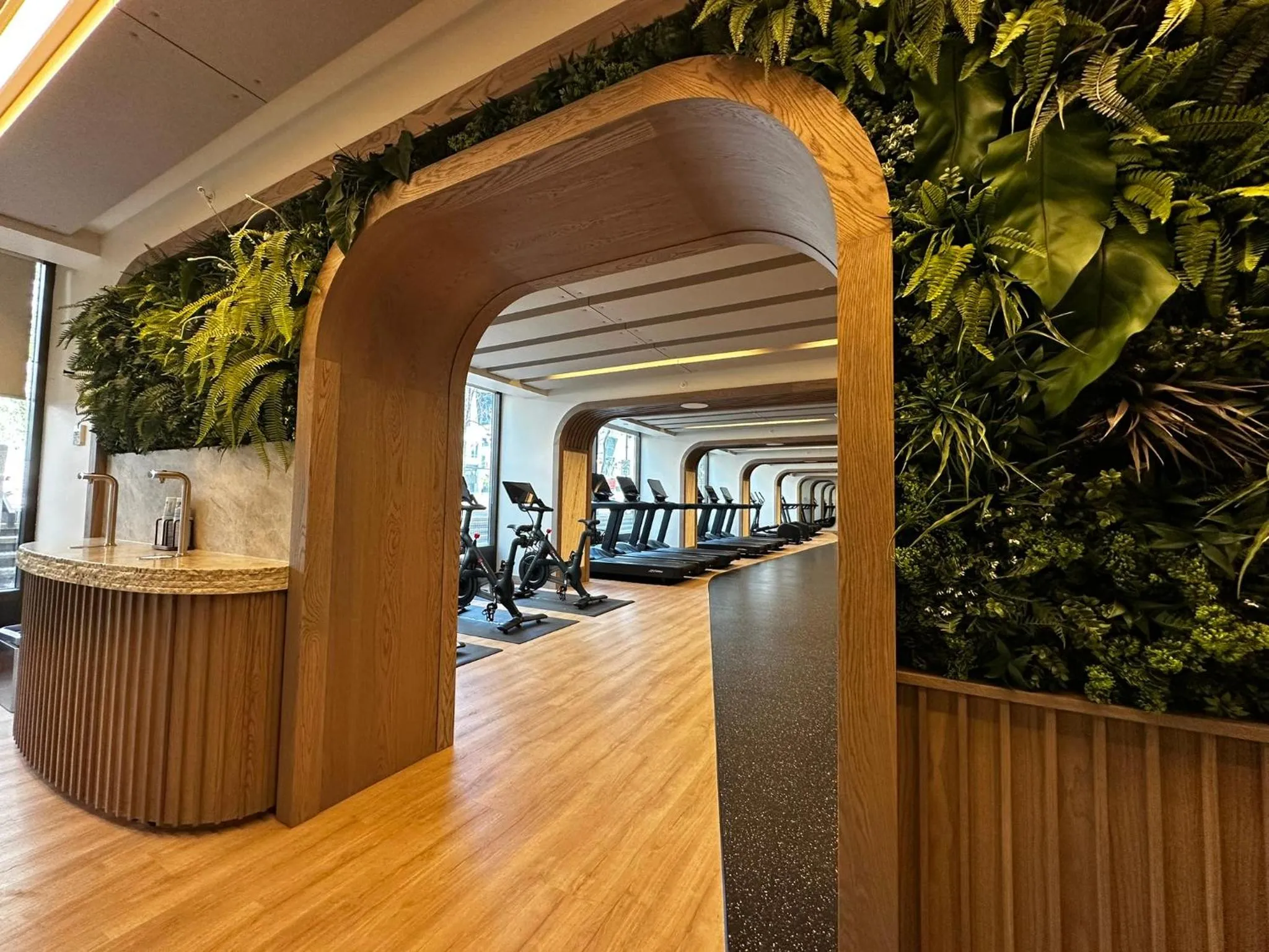 Fitness centre/facilities in The Westin Calgary