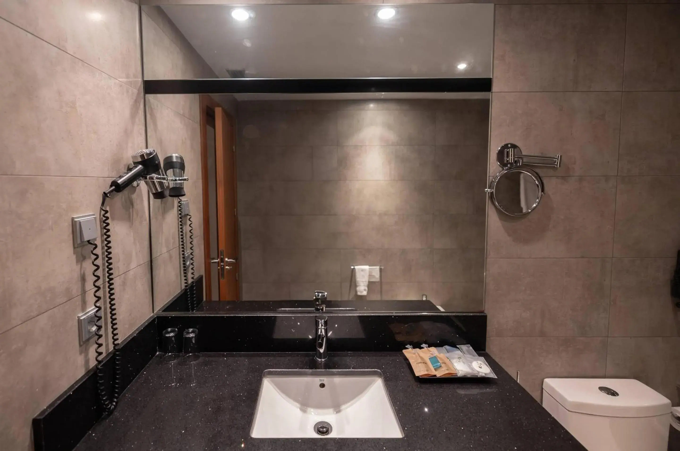 Bedroom in Hotel Ciudad de Ponferrada, Ascend Hotel Collection Bedroom in Hotel Ciudad de Ponferrada, Ascend Hotel Collection