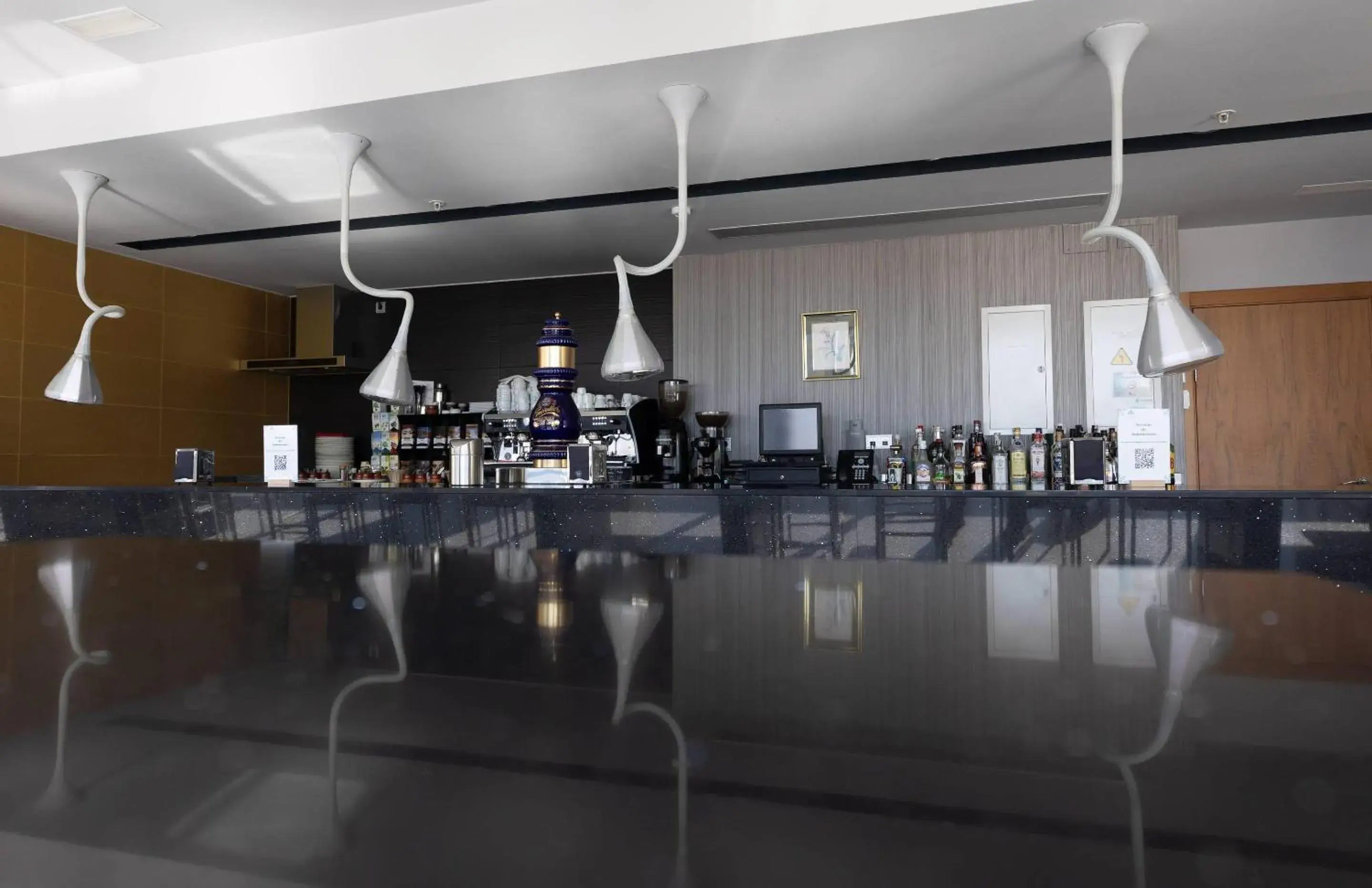 Lounge or bar in Hotel Ciudad de Ponferrada, Ascend Hotel Collection Lounge or bar in Hotel Ciudad de Ponferrada, Ascend Hotel Collection
