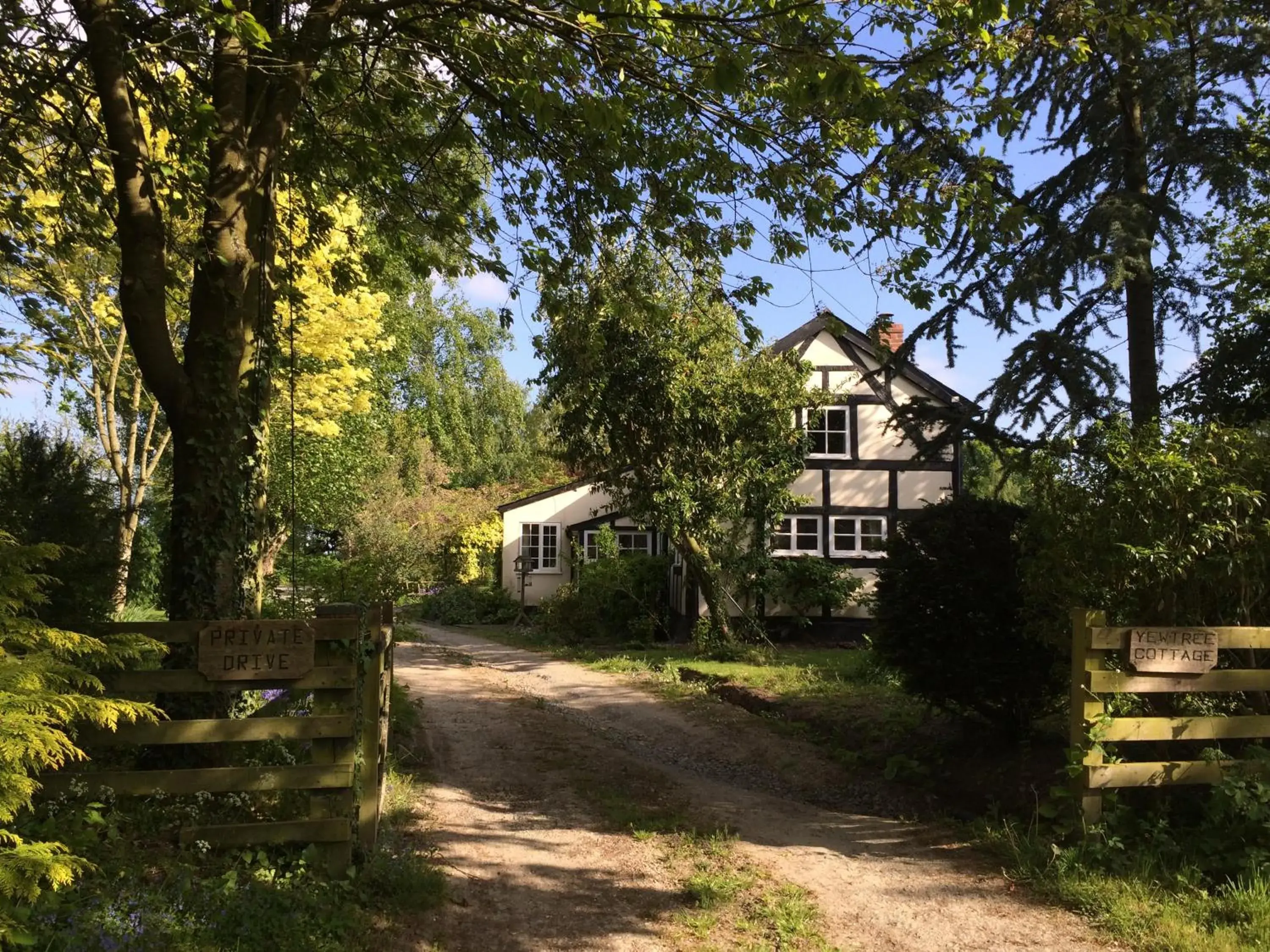 Yew Tree Cottage Yew Tree Cottage