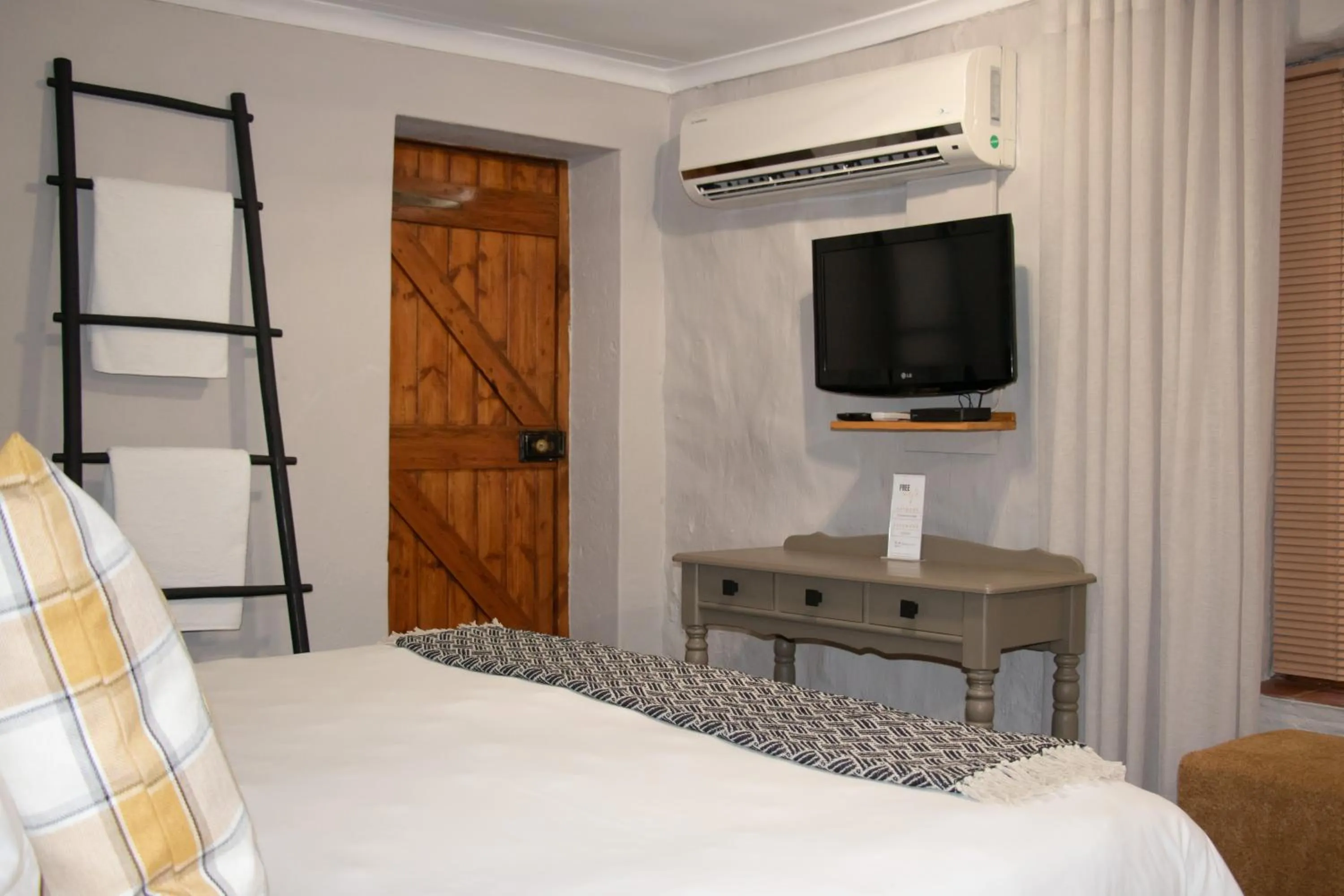 Bed in Sherewood Lodge