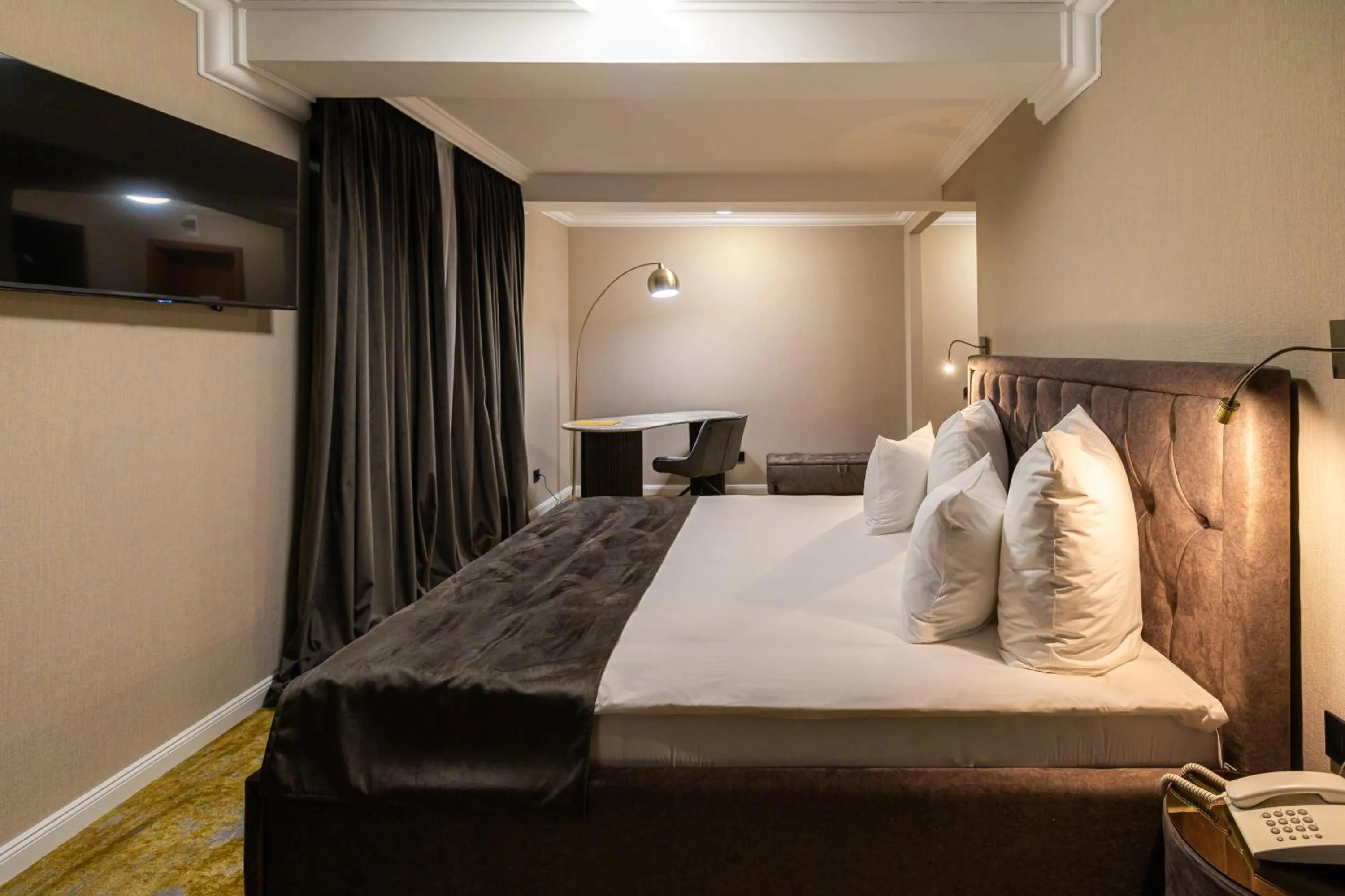 Double Room - single occupancy in Hotel Brilliant Plaza