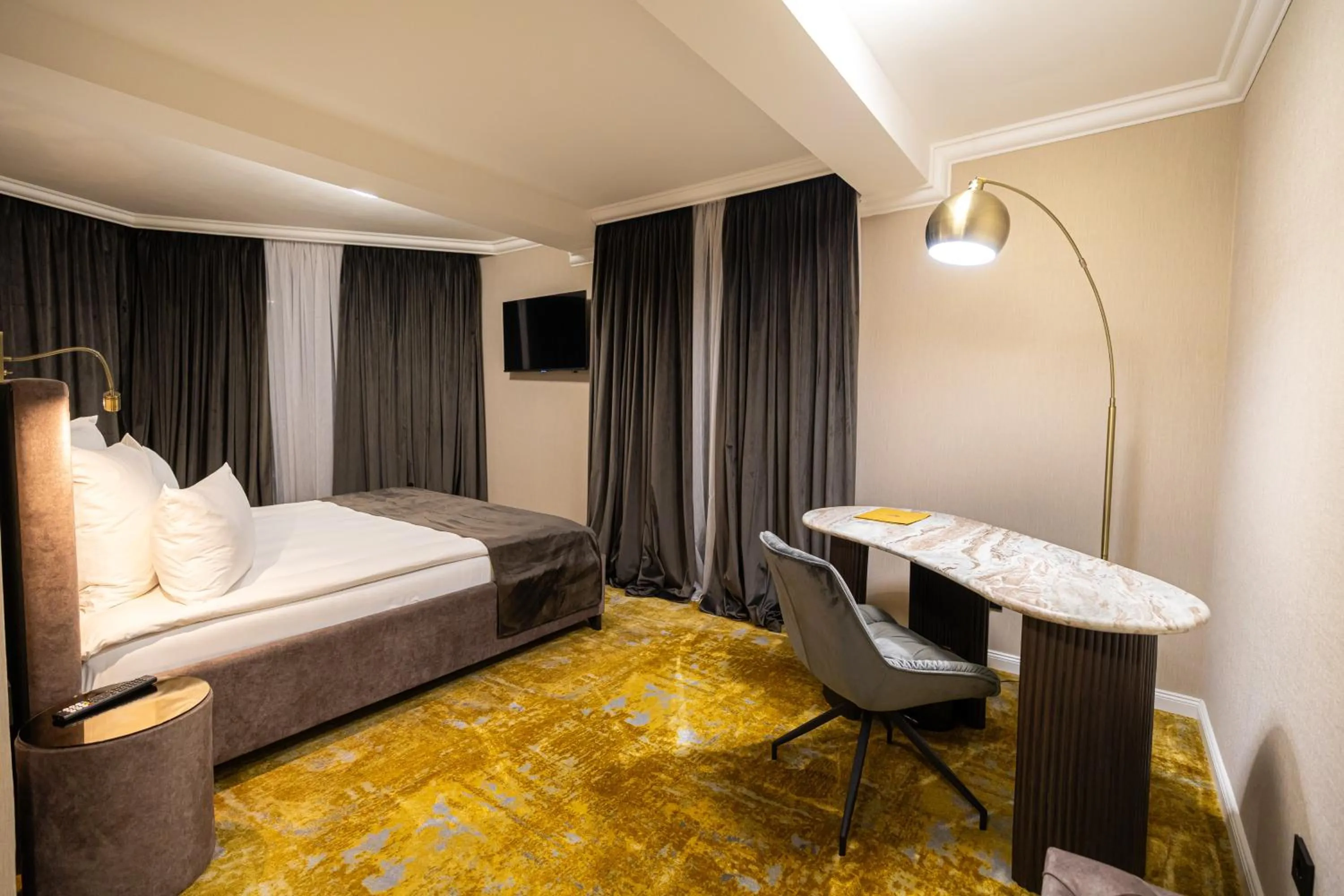 Hotel Brilliant Plaza
