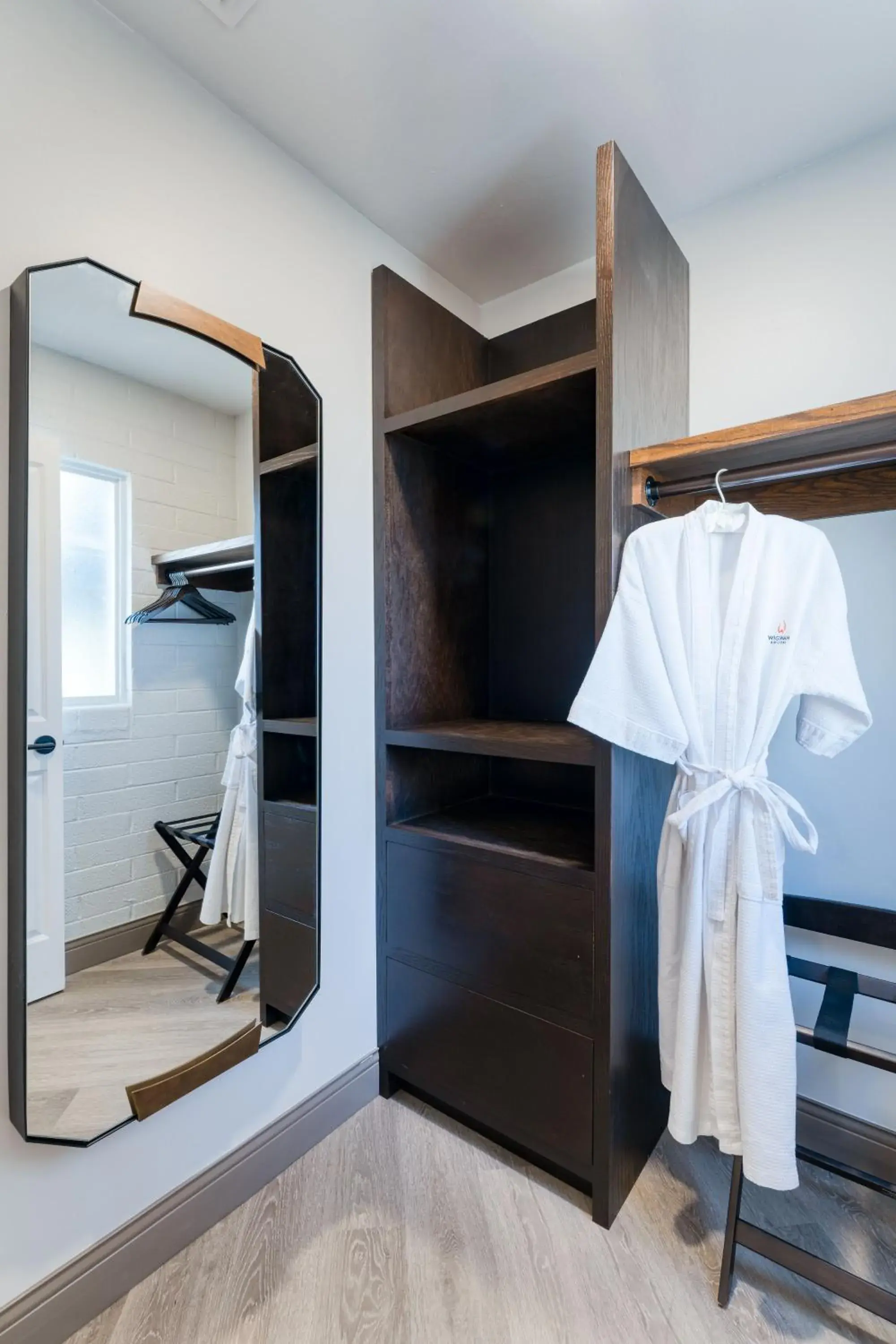 hair dresser, Bed in The Wigwam hair dresser, Bed in The Wigwam