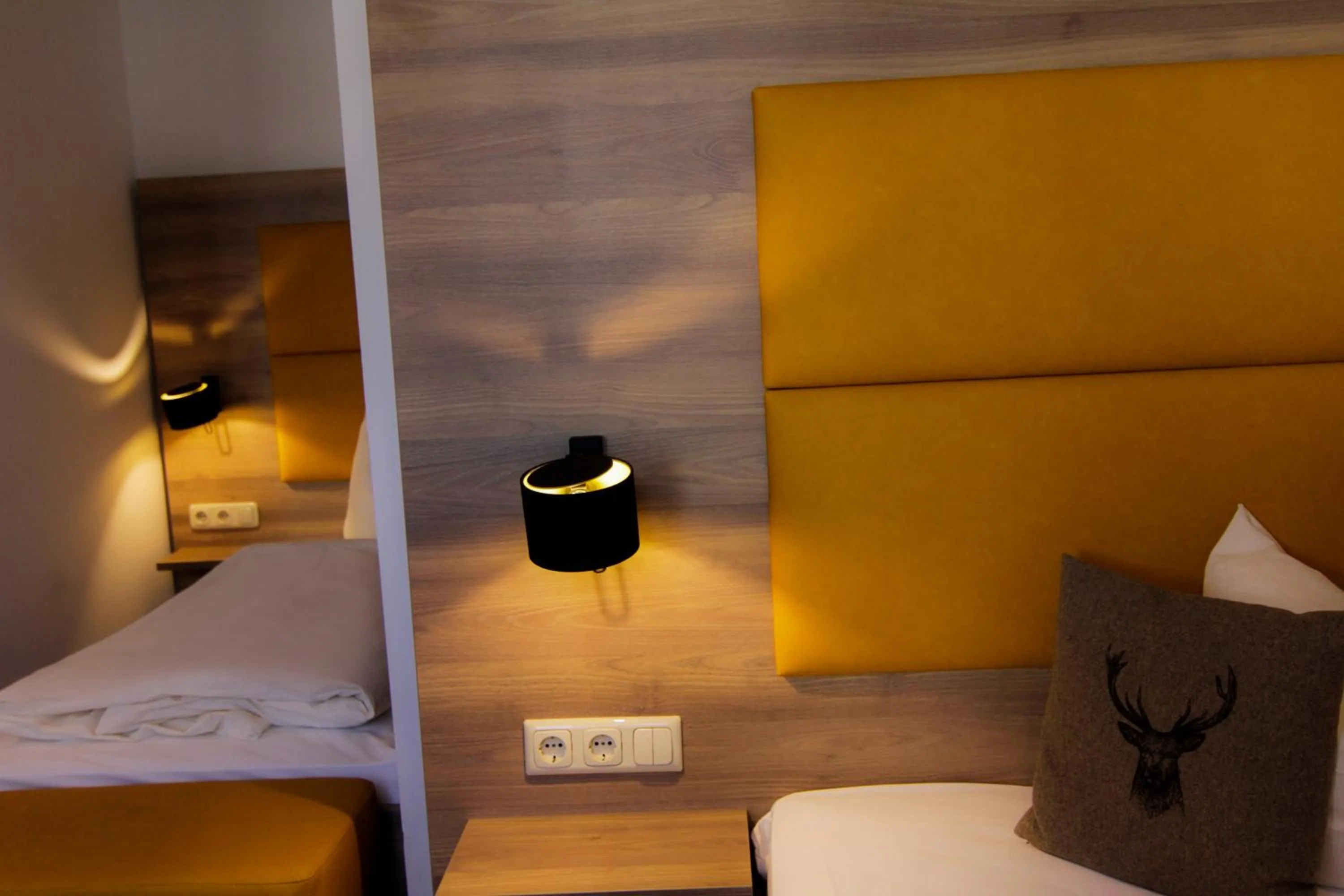 Bed in Hotel Burgwirt