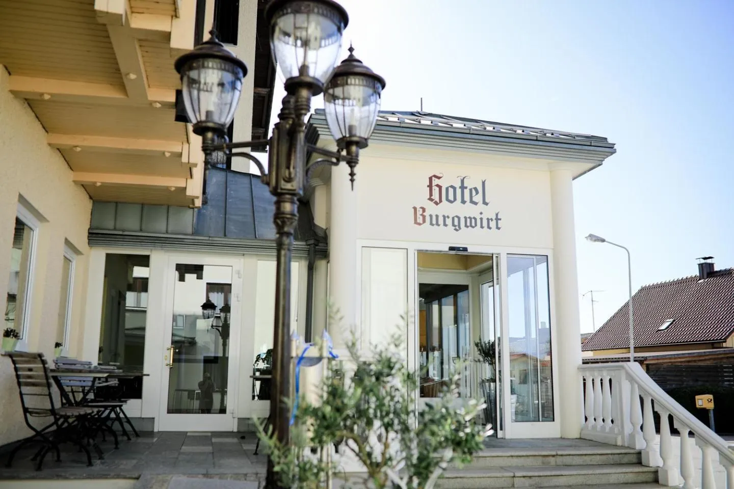 Facade/entrance in Hotel Burgwirt