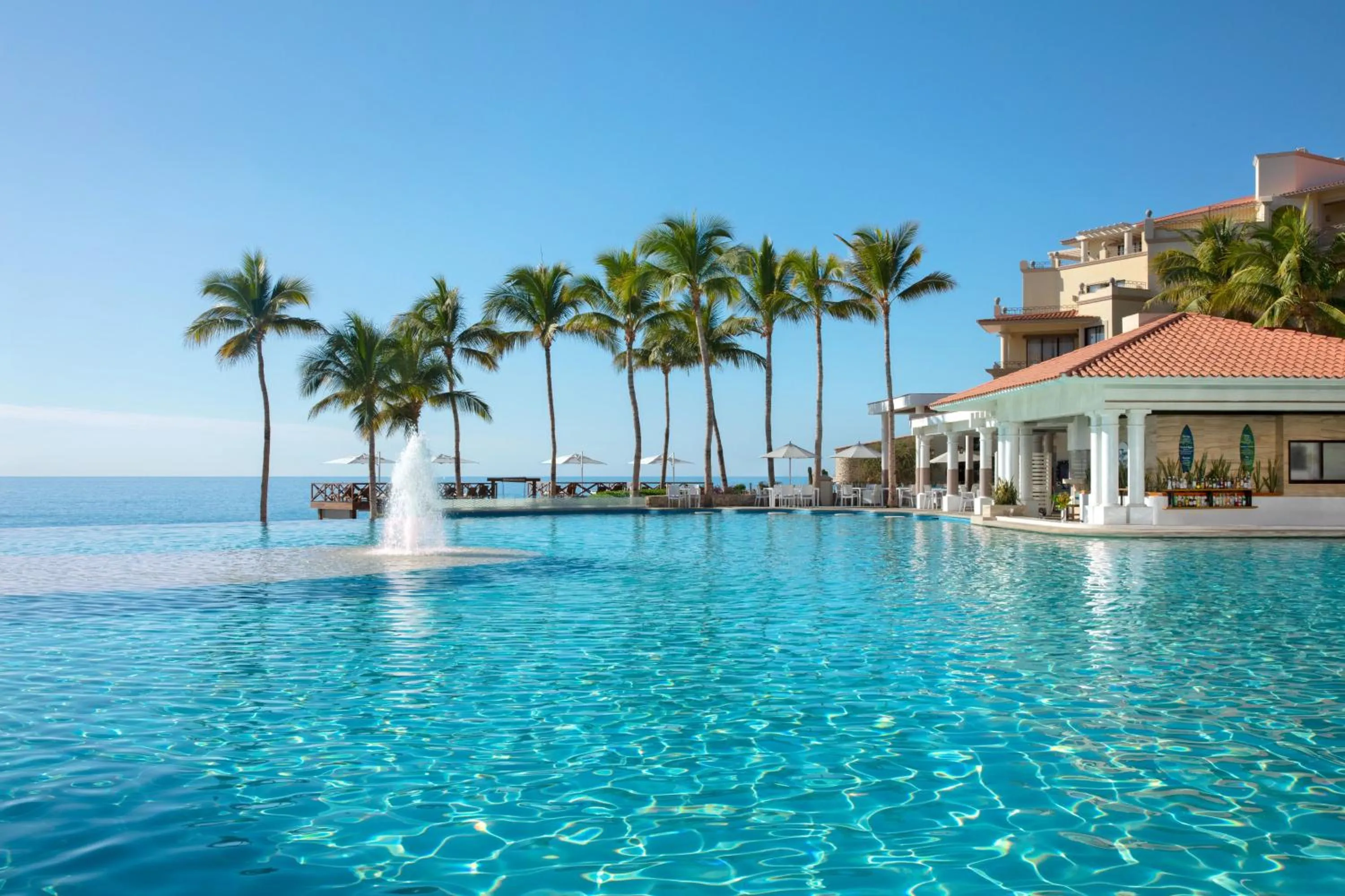 Swimming pool in Dreams Los Cabos Suites Golf Resort & Spa