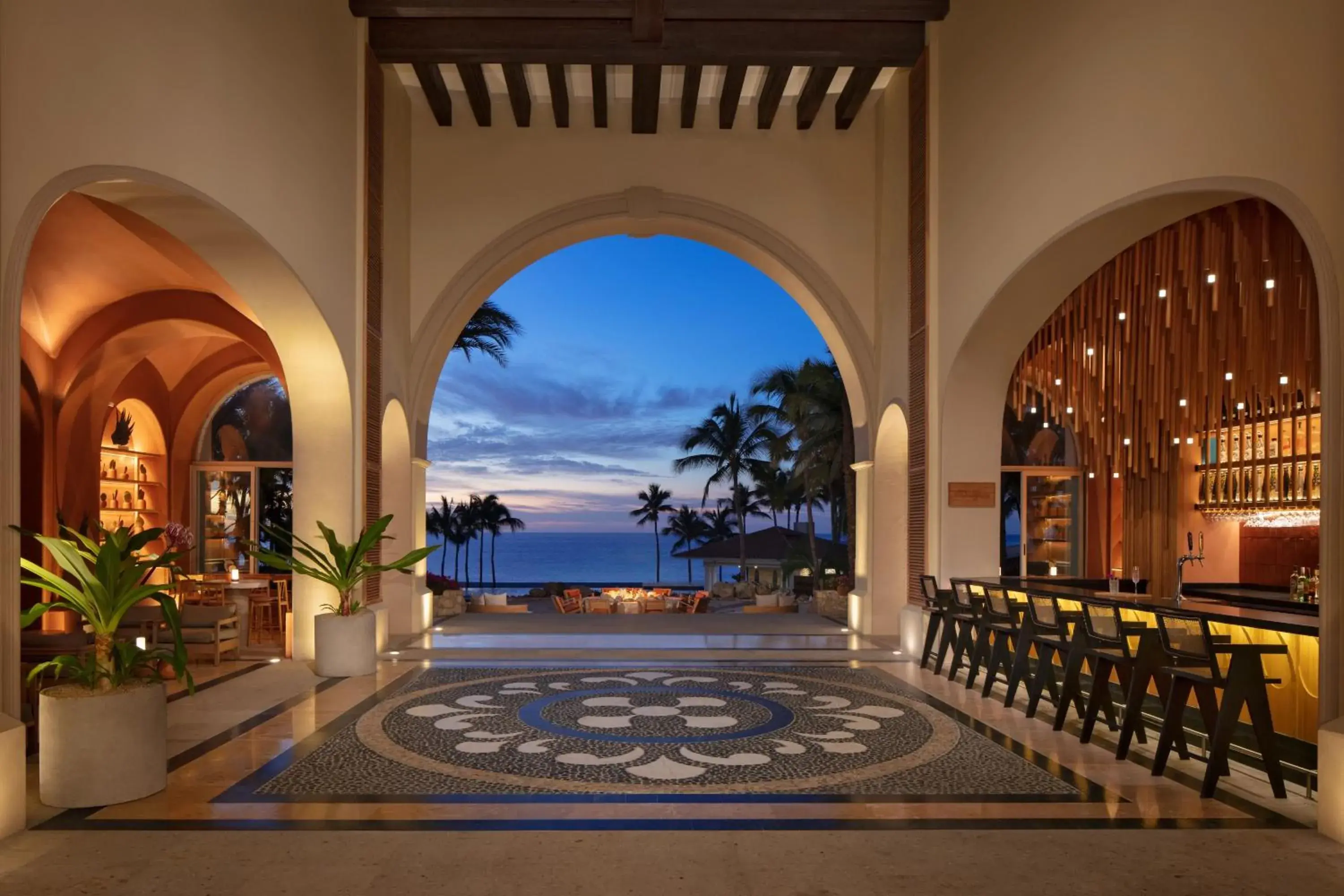 Property building in Dreams Los Cabos Suites Golf Resort & Spa Property building in Dreams Los Cabos Suites Golf Resort & Spa