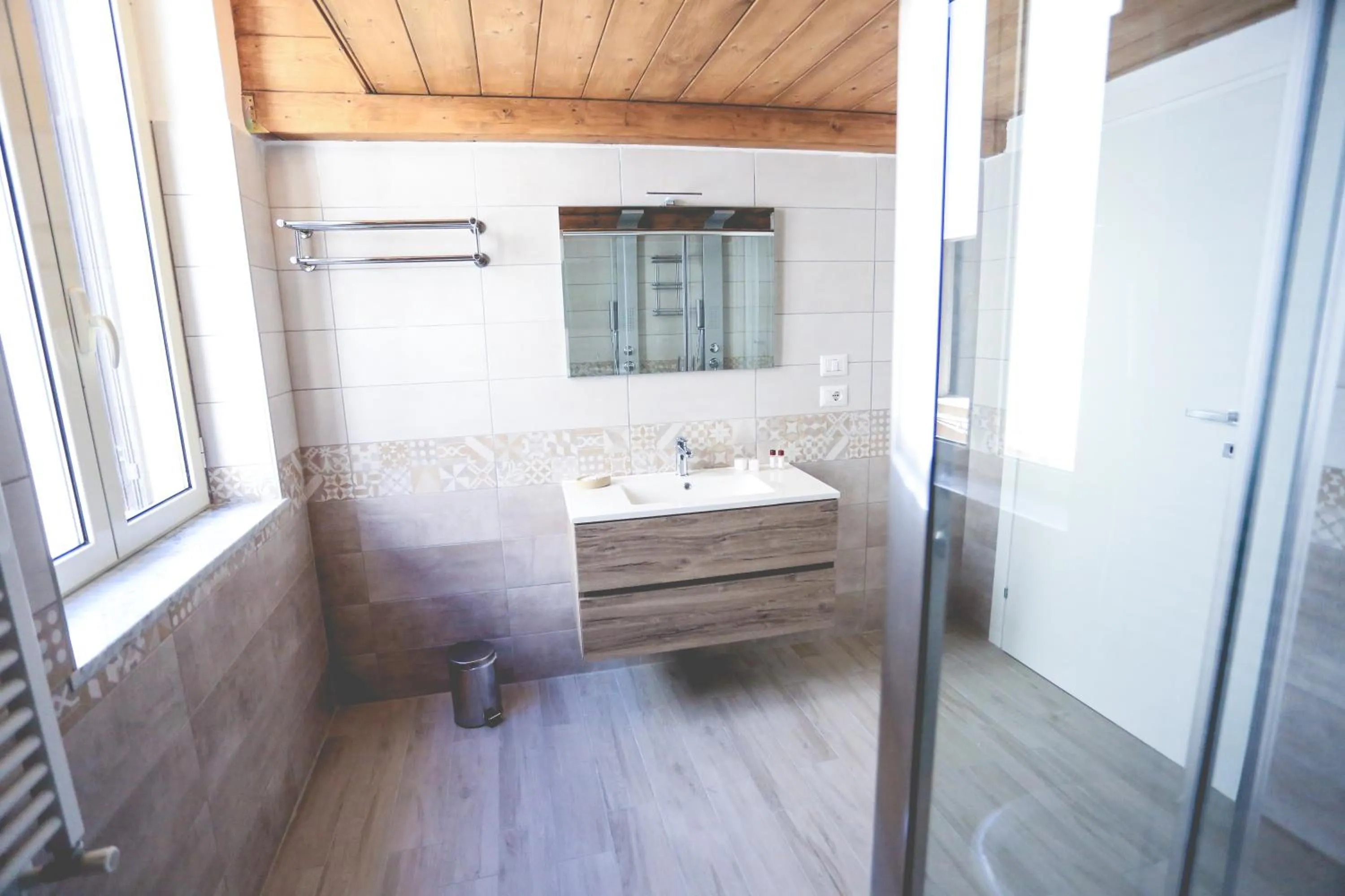 Bathroom in IL VIAGGIATORE VIA INDIPENDENZA B&B