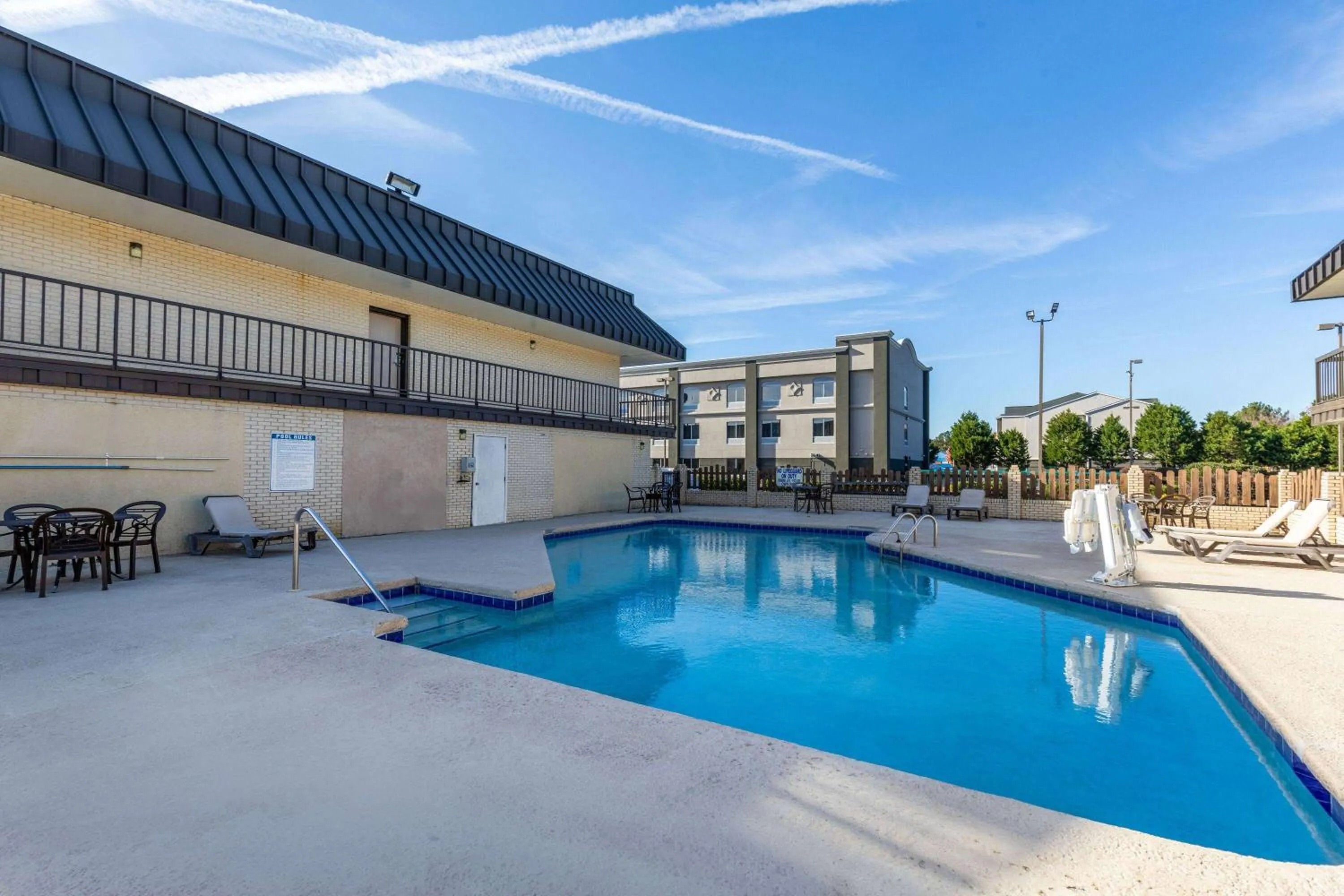 Pool view in Days Inn by Wyndham Florence/I-95 North