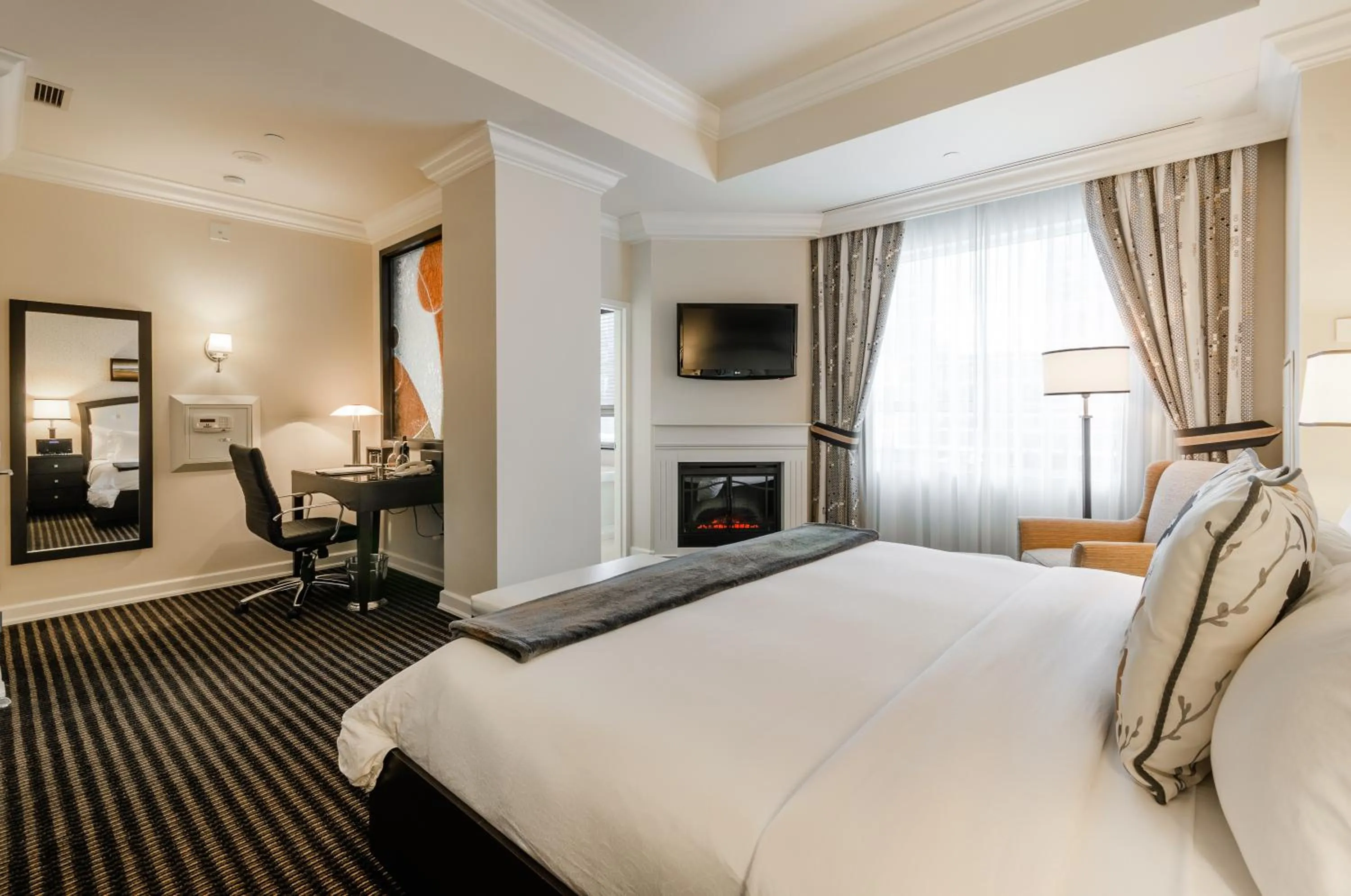 Bed in Le St-Martin Hotel Centre-ville – Hotel Particulier