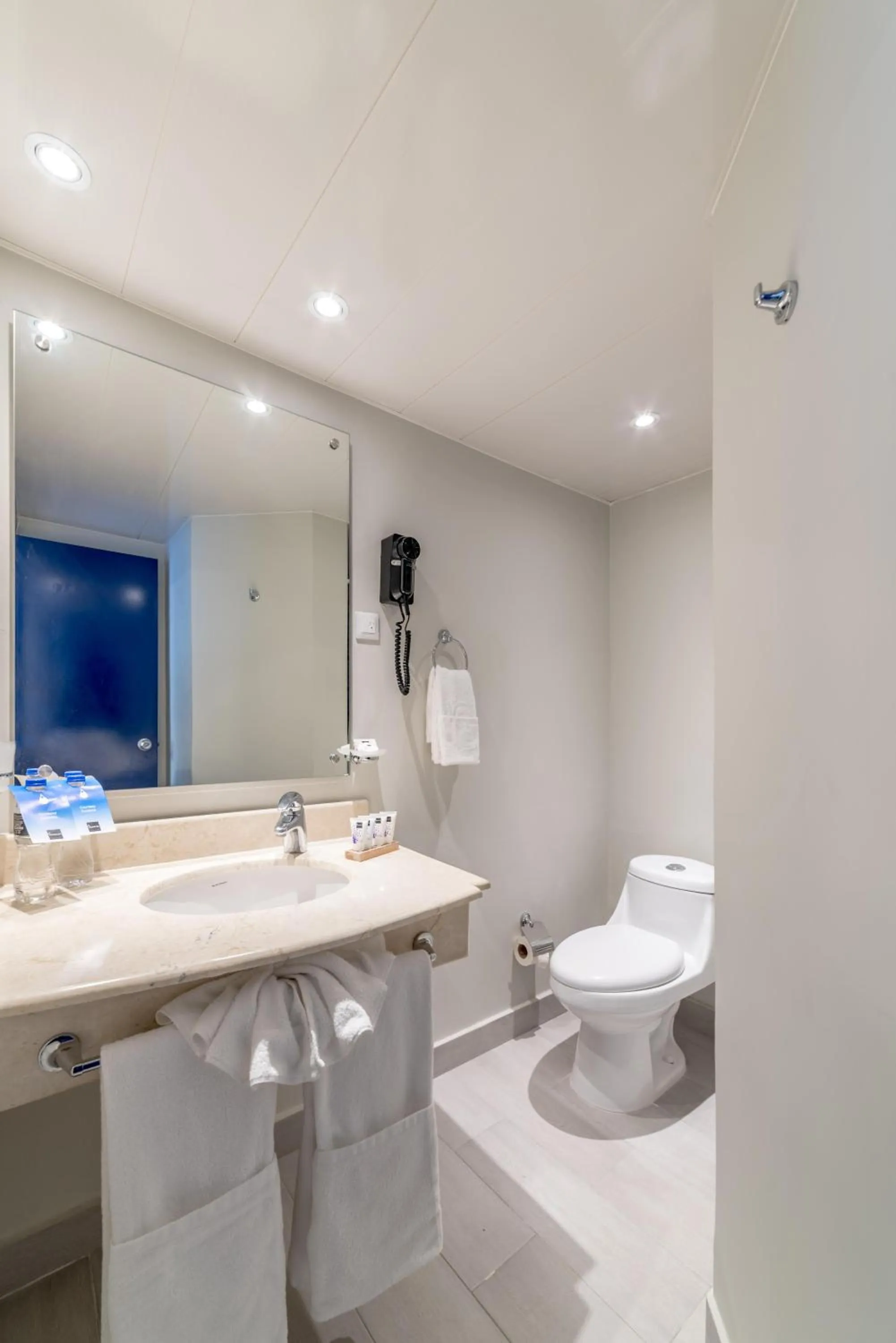 Bathroom in Novus Plaza Hodelpa